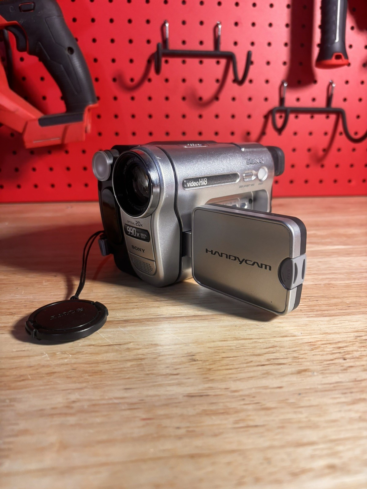 Sony Handycam CCD-TRV138 Hi-8 Video 8mm & Video8 Camcorder Read Description Sony Handycam CCD-TRV138 Hi-8 Video 8mm & Video8 Camcorder Read Description