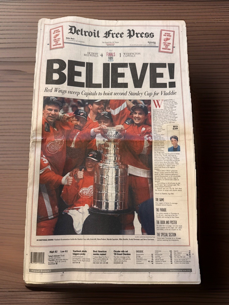 Detroit Red Wings 1997-98 Stanley Cup Champions Newspaper-Detroit Free Press Detroit Red Wings 1997-98 Stanley Cup Champions Newspaper-Detroit Free Press
