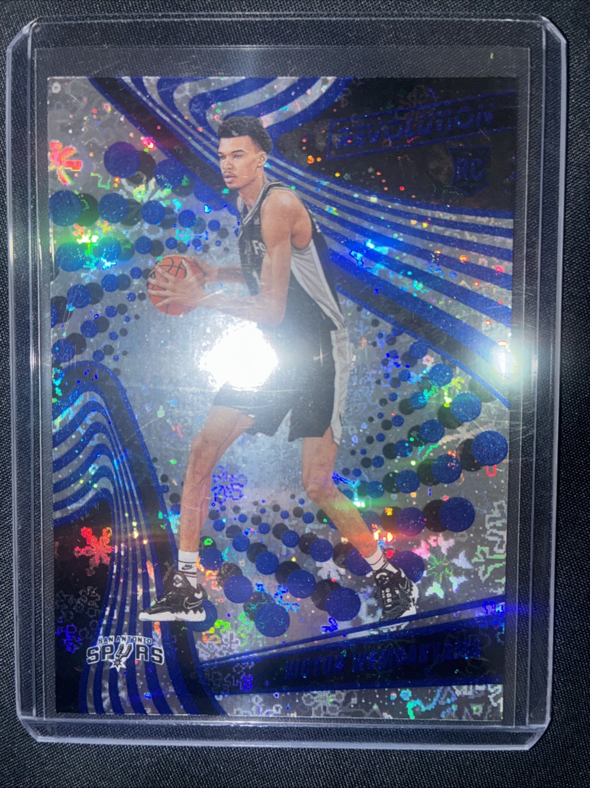 2023-24 Panini Revolution - Rookies Victor Wembanyama #104 Fractal (RC)