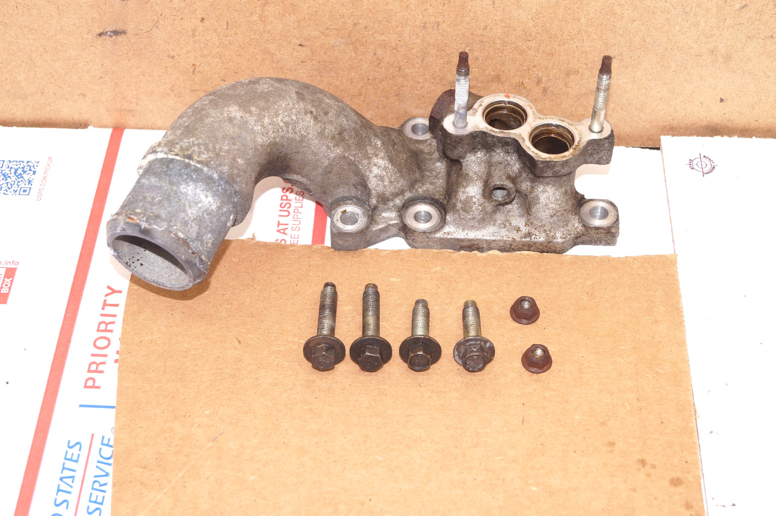 97-03 Ford F-150 5.4 2v Oil Filter Housing F75E-6B894-DB OEM 4.6L 2V Expedition