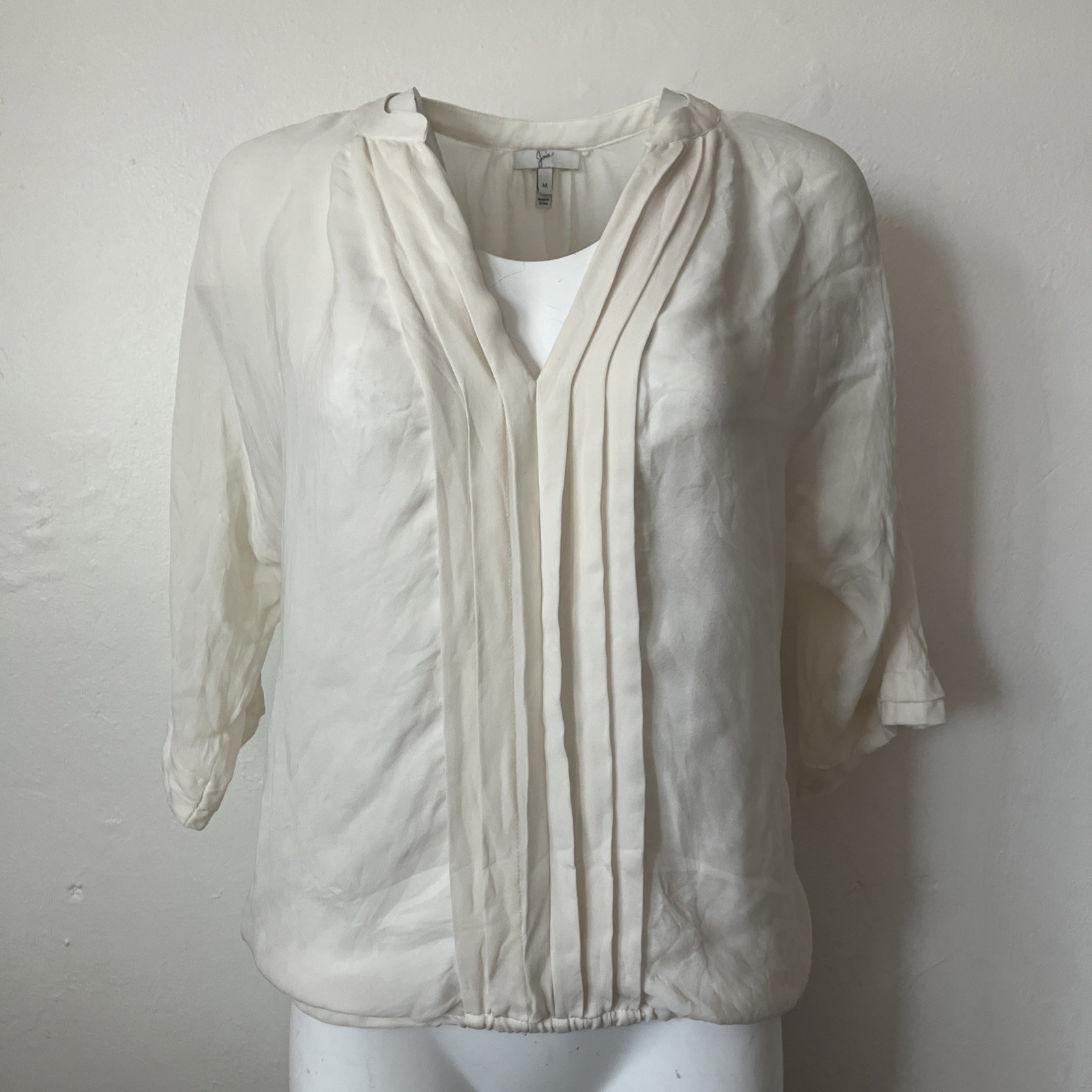 Joie 3/4 Sleeve 100% Silk Blouse Womens M V-Neck Elastic Bottom Ivory