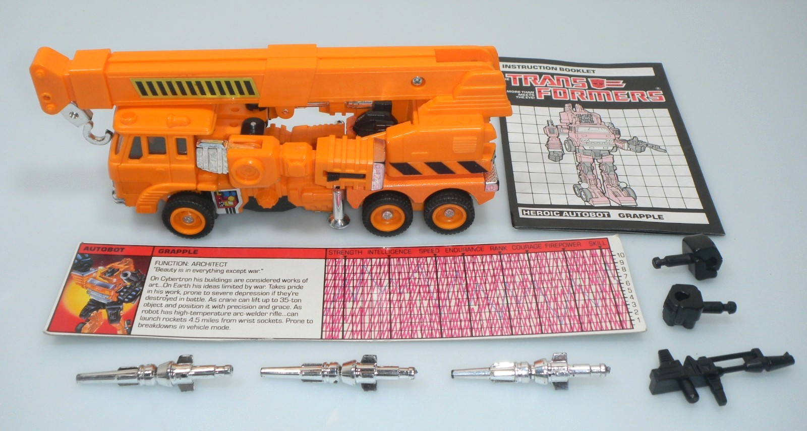 Vintage 1985 Grapple Transformers G1 100% Complete Figure & Tech Specs Robot 80s