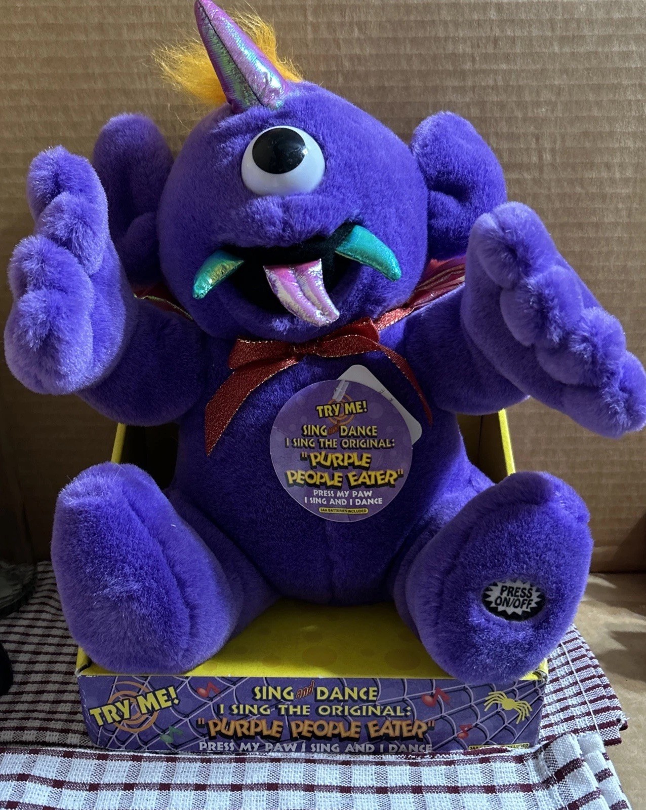 Vintage 1999/2000 Purple People Eater Dan Dee NEW In Original Packaging Plush