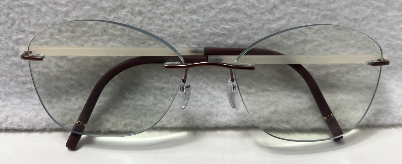 Silhouette Titan JK3 5567 70 6040 Rimless Eyeglass FRAMES ONLY 50 17 135 Austria Silhouette Titan JK3 5567 70 6040 Rimless Eyeglass FRAMES ONLY 50 17 135 Austria