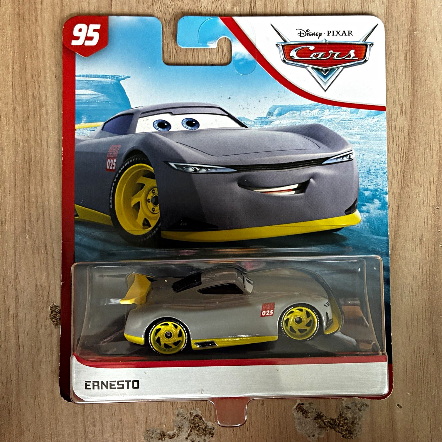 New 2019 Mattel Disney Pixar Cars Ernesto 1:55 Diecast Car New 2019 Mattel Disney Pixar Cars Ernesto 1:55 Diecast Car