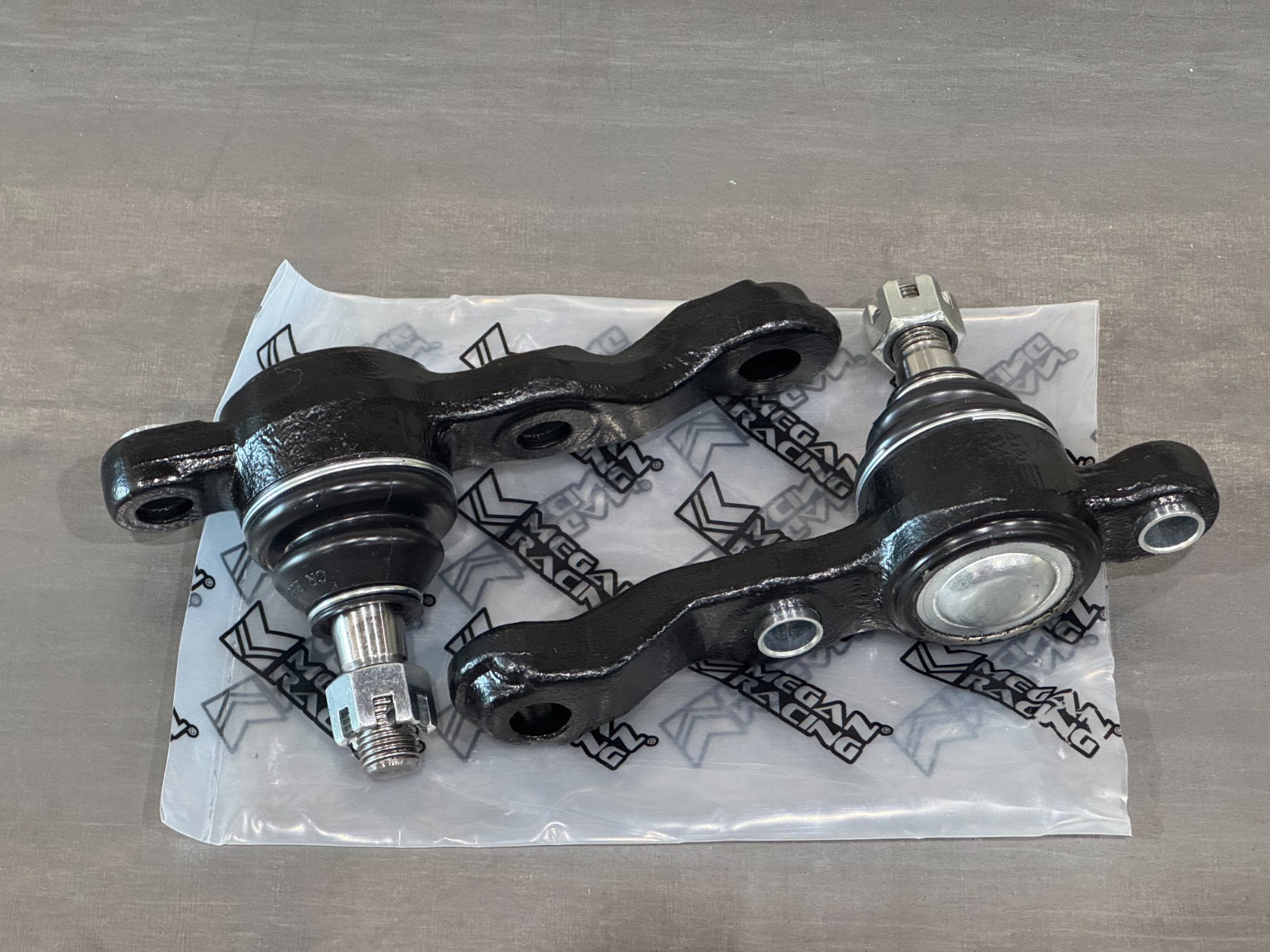 SALE Megan Front Drift Knuckle Arm Ball Joint Kit (-20mm) For 00-05 Lexus IS300