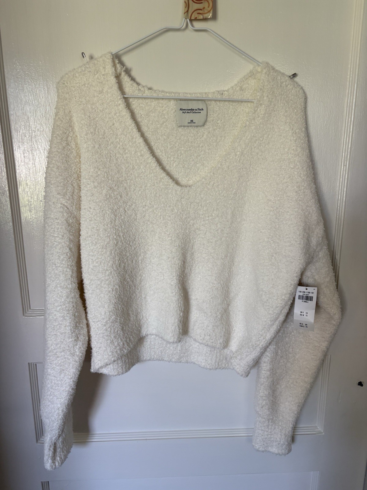 NWT A&F Ultra Soft Sweater V-neck Cozy Long Sleeve