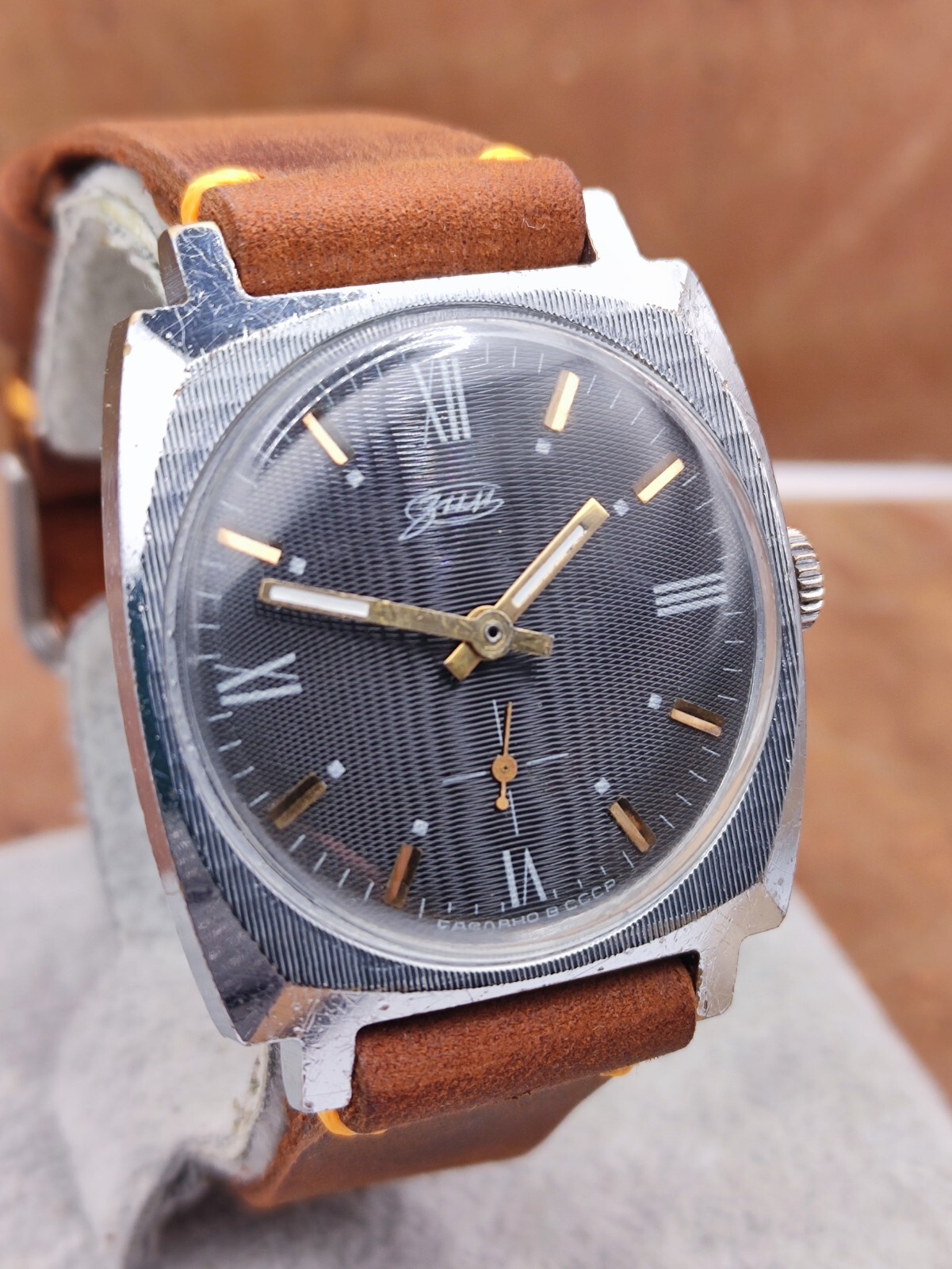 Vintage  ZIM Pobeda guilloche dial 2602 men wristwatch Soviet Mechanical Leather