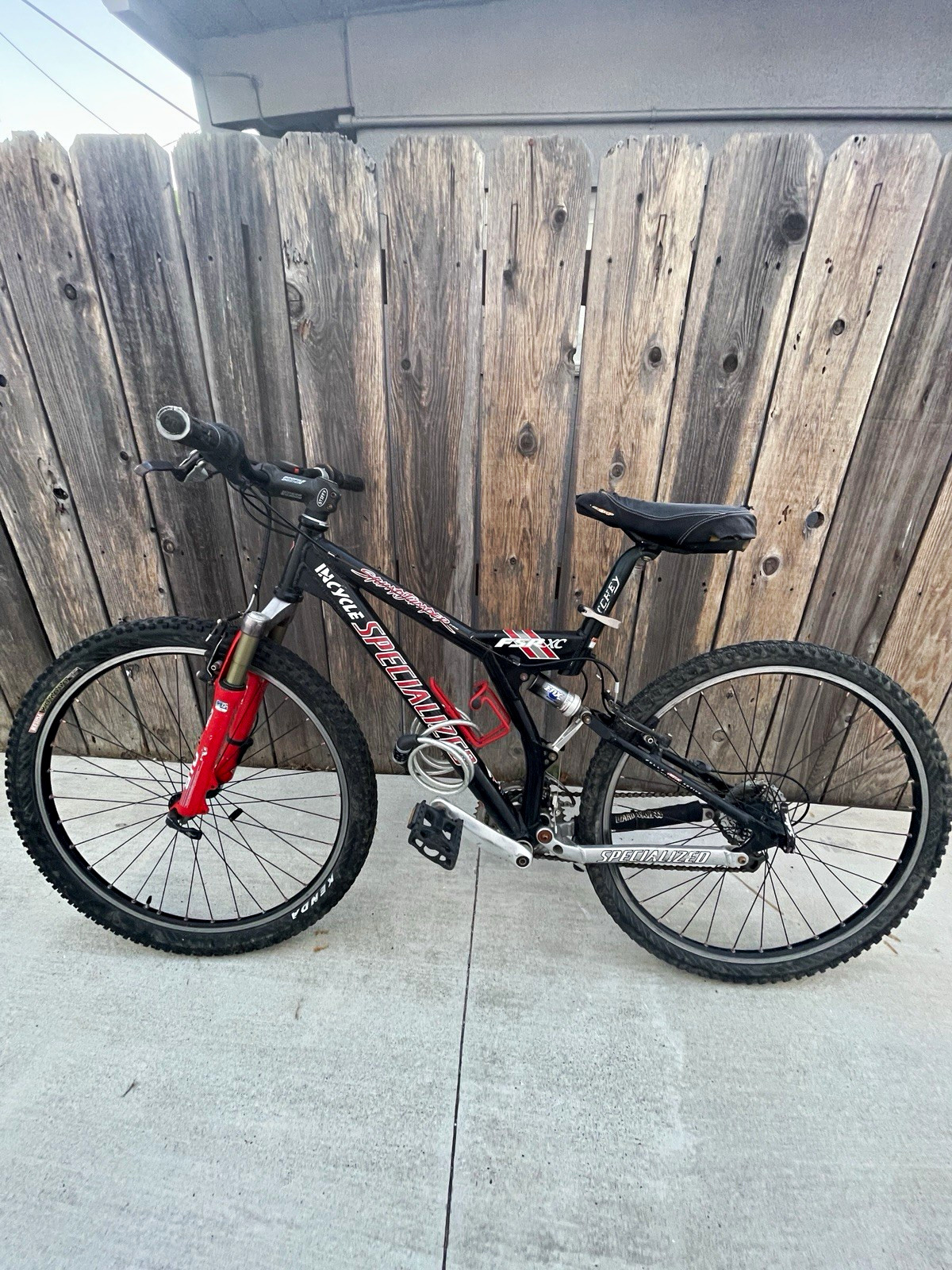 1999 Specialized StumpJumper Pro FSR XC 17.25” Frame MTB w/ FOX Vanilla Float 1999 Specialized StumpJumper Pro FSR XC 17.25” Frame MTB w/ FOX Vanilla Float