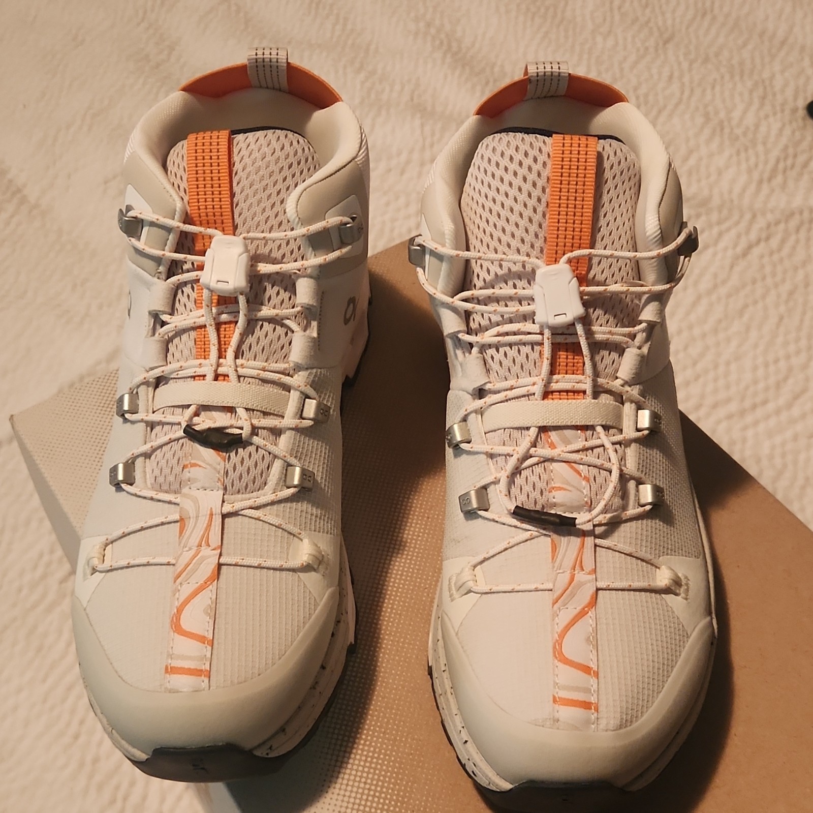 On Cloudtrax Women’s Hiking Shoes White/Orange US 8.5 Wide New in Box