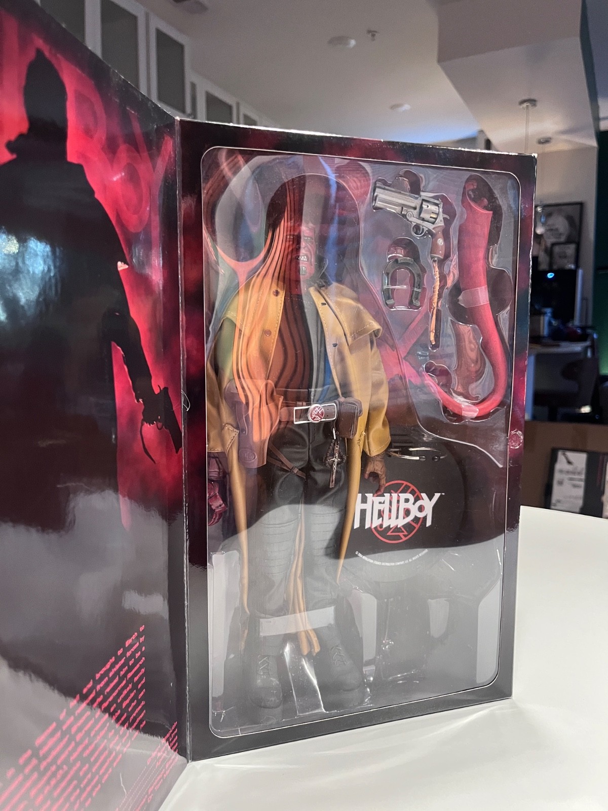 Sideshow Collectibles HellBoy Action Figure Model Out Of Print Second-Hand Sideshow Collectibles HellBoy Action Figure Model Out Of Print Second-Hand
