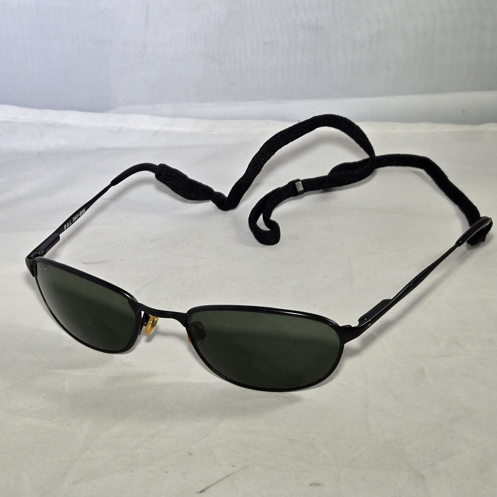 Vintage B&L RAY-BAN Highstreet W2963 Black Metal Frame Sunglasses Used Oval Vintage B&L RAY-BAN Highstreet W2963 Black Metal Frame Sunglasses Used Oval