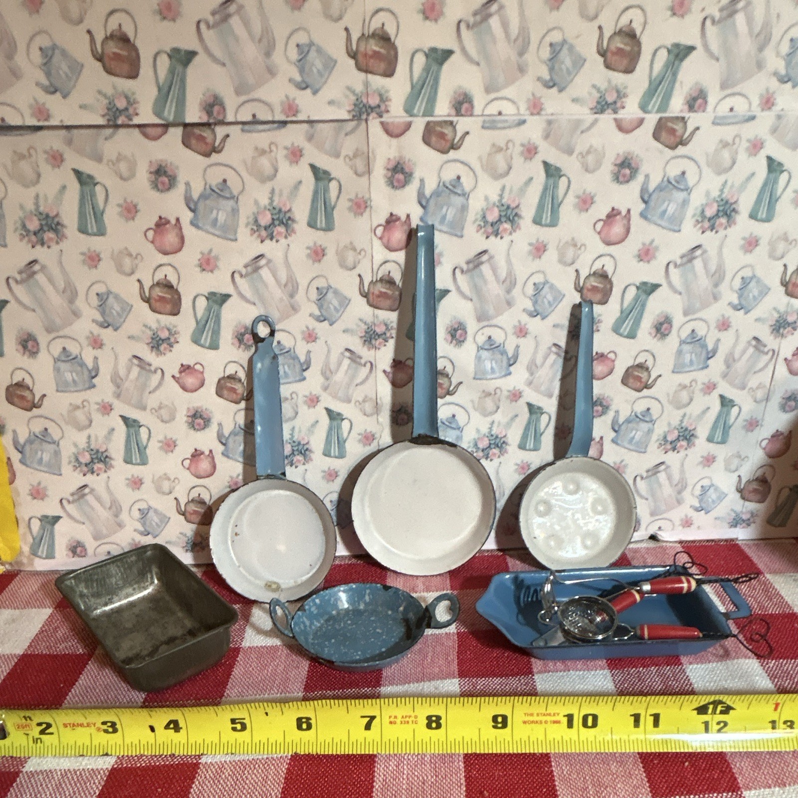 Antique Toy Enamelware Cooking Dishes Antique Toy Enamelware Cooking Dishes