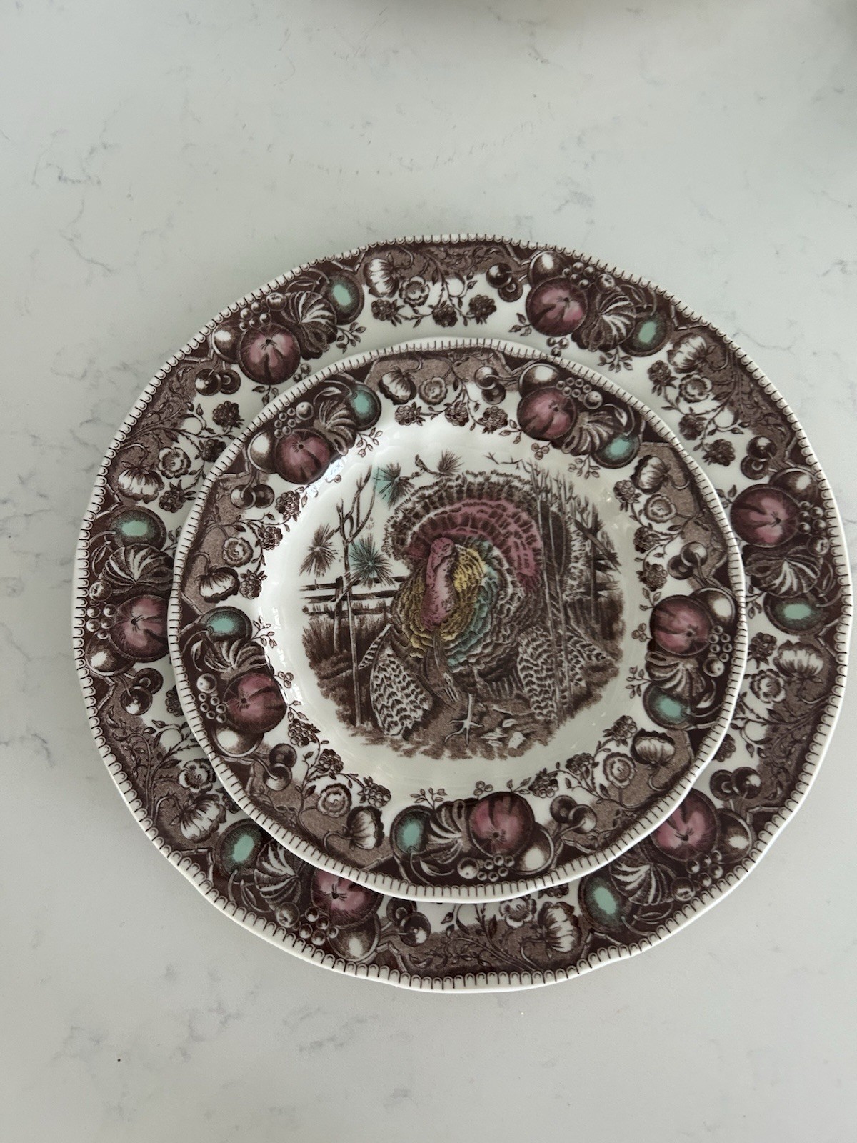 Johnson Brothers  His Majesty 2 piece dinner set