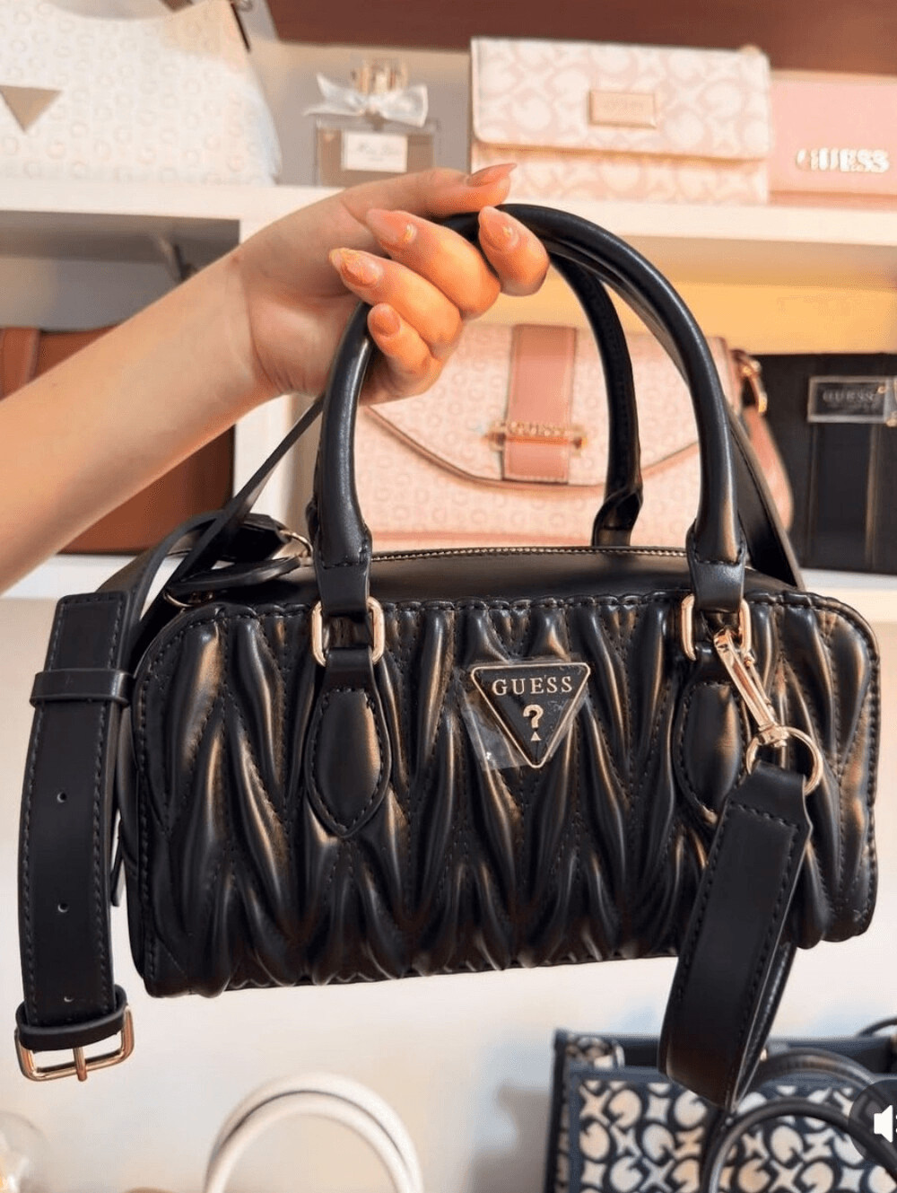 GUESS Black Quilted Handbag GUESS Black Quilted Handbag