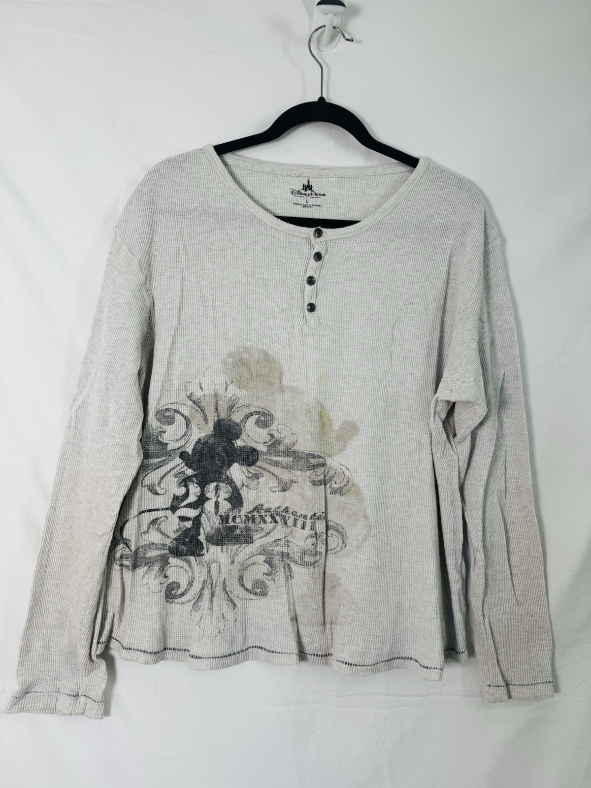 Disney Parks Men\'s L Beige Cotton Waffle Knit Thermal Henley LS Mickey Tee Disney Parks Men\'s L Beige Cotton Waffle Knit Thermal Henley LS Mickey Tee