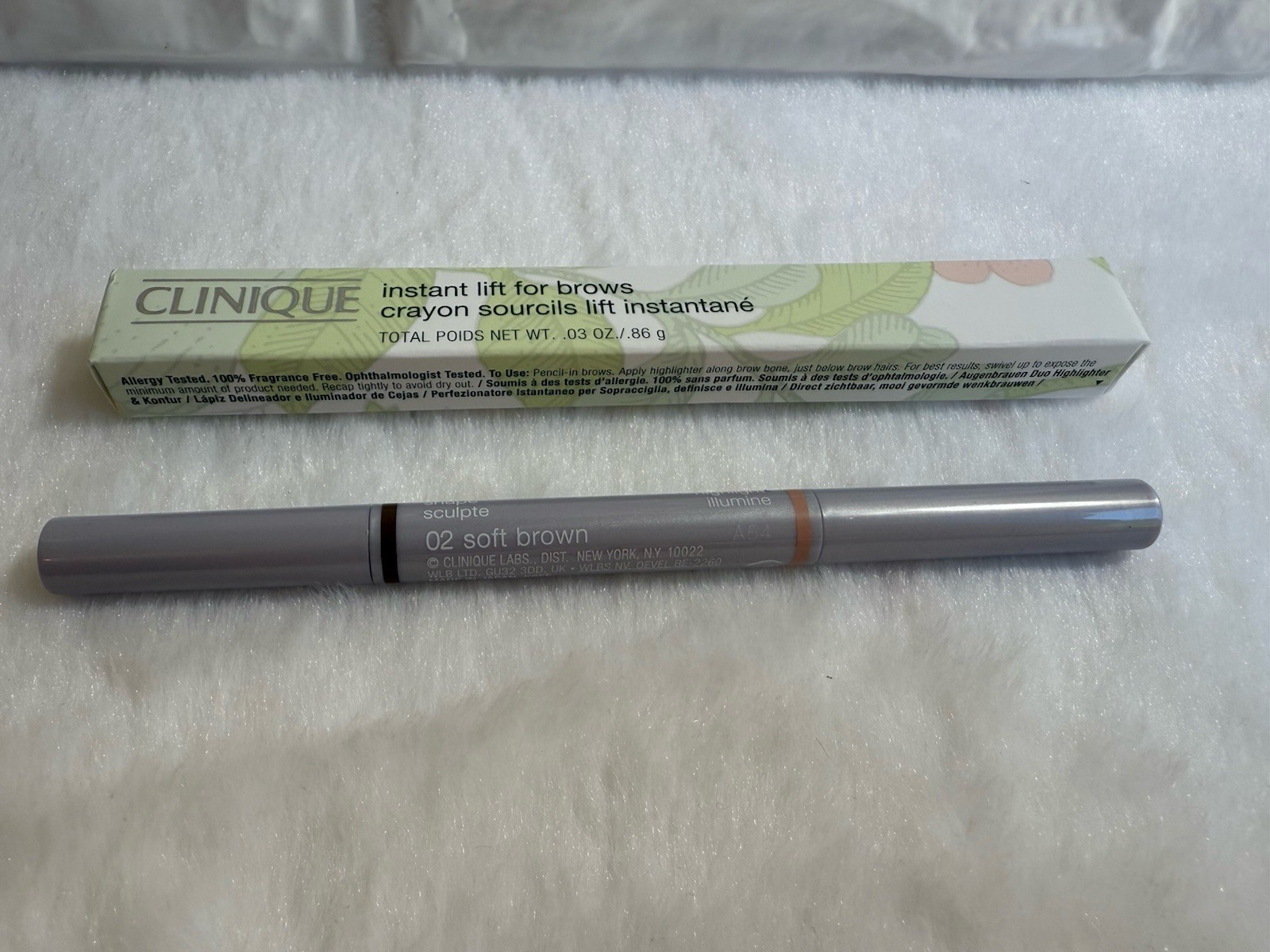 Clinique Instant Lift For Brows Pencil-02 Soft Brown .03oz/ .86g New In Box