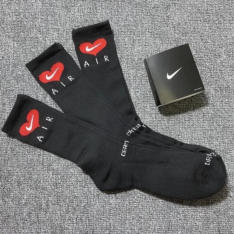 Nike Air Cushioned Crew Socks Black Red Heart Swoosh Logo 3 Pair Size L Nike Air Cushioned Crew Socks Black Red Heart Swoosh Logo 3 Pair Size L
