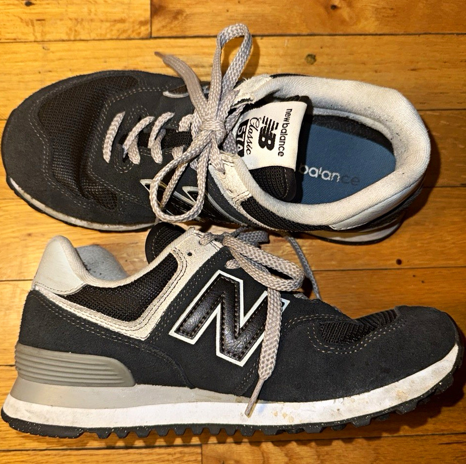 New Balance 574 Women’s Core Pack Black/White Mesh Lace-Up Sneaker WL574EVB