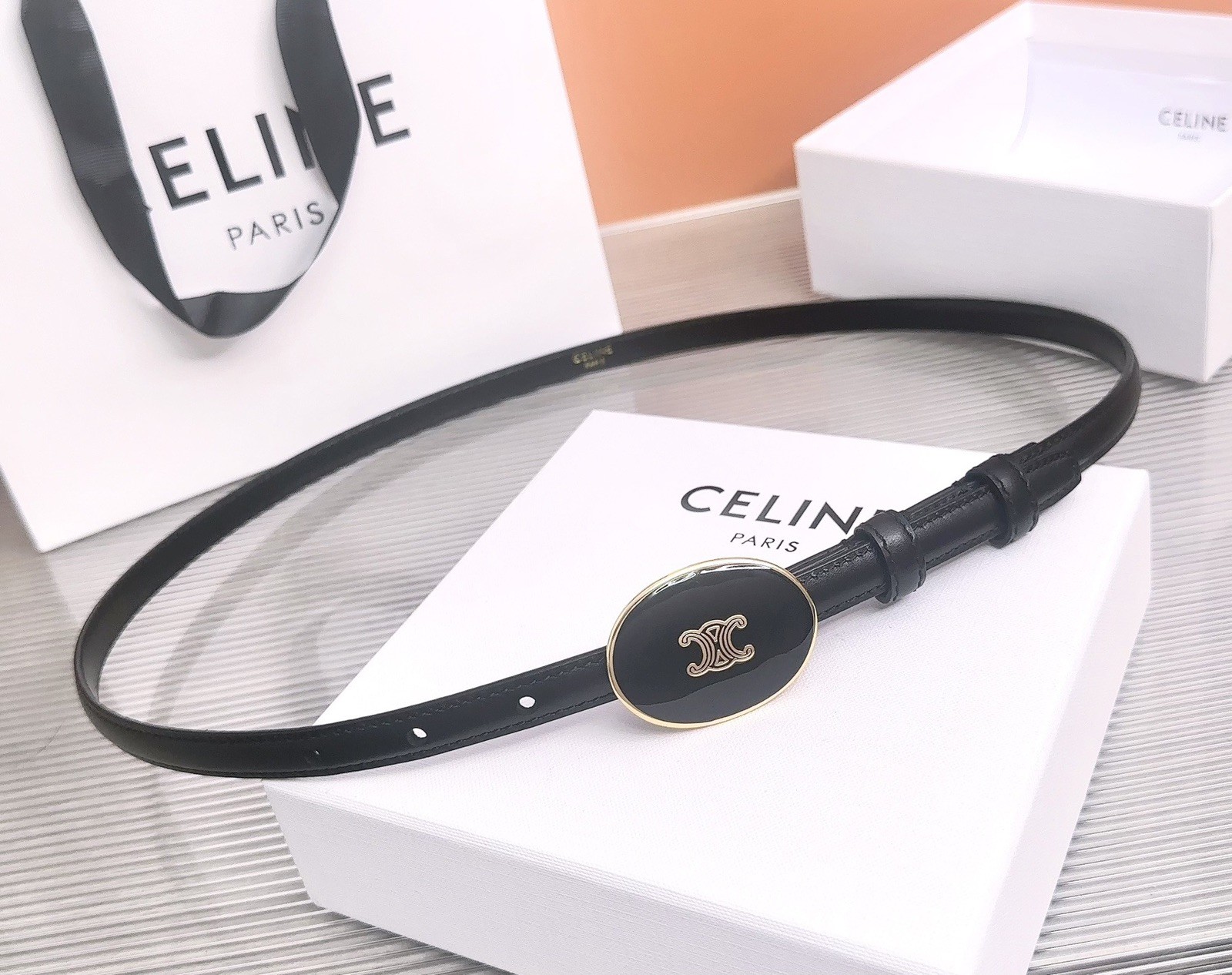 Women\'s Celin*e 1.3cm/0.51in Black Leather Belt gold retro oval badge  Small