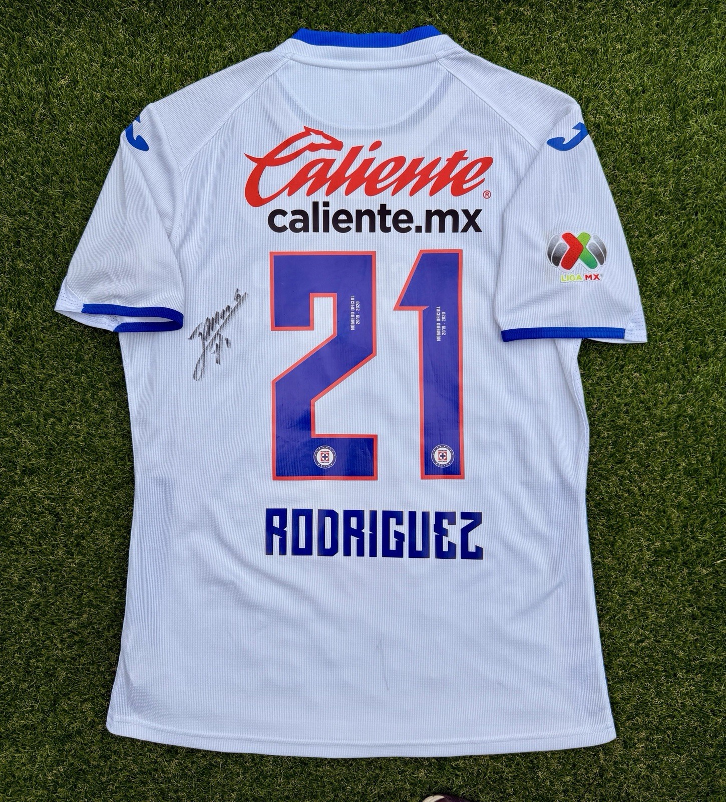Cruz Azul Joma Cabecita Jonathan Rodriguez #21 Autographed Jersey Size L