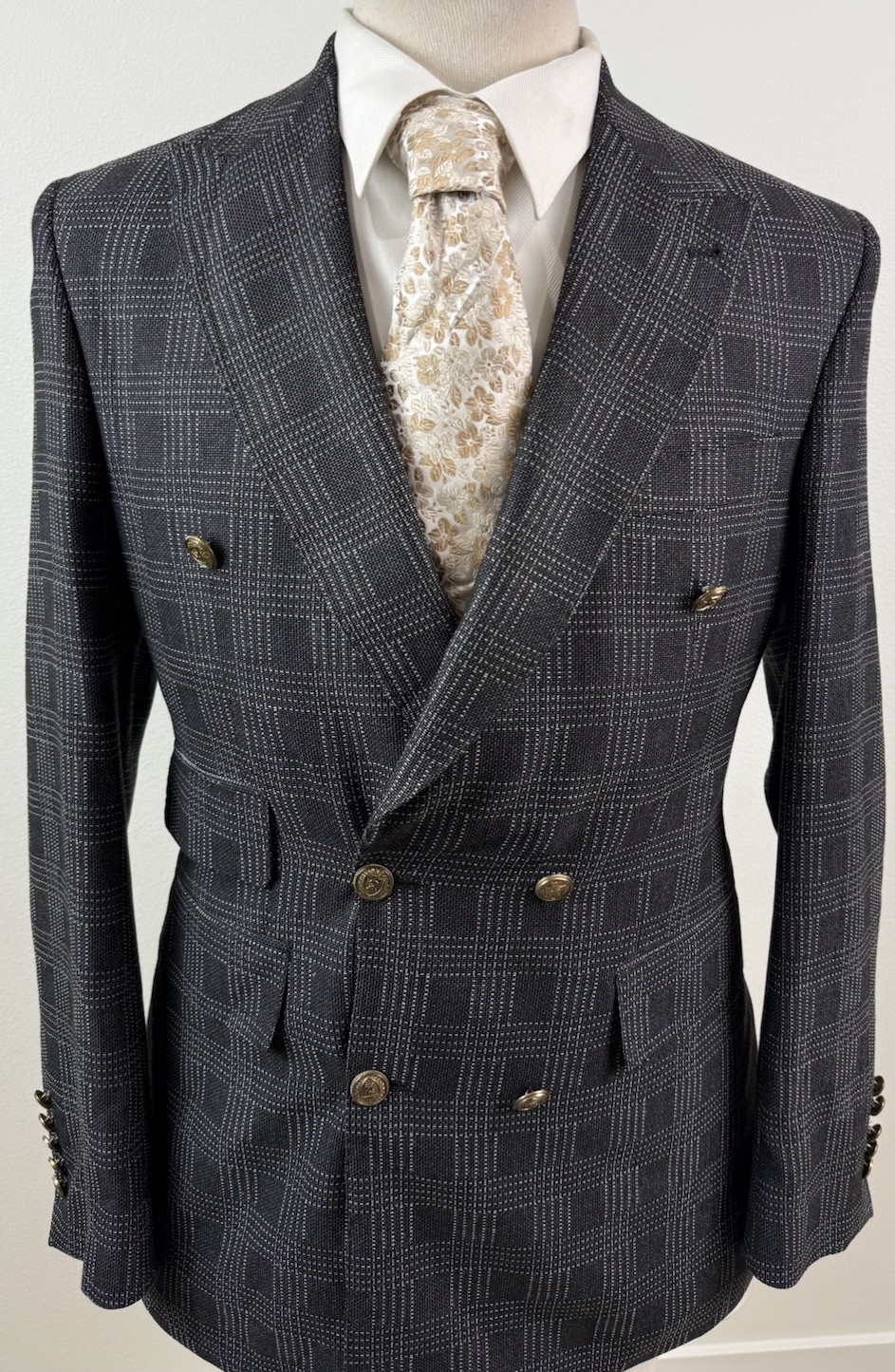 Dapper 7 Bespoke Black Double Breast Super 200’s Wool Suit 38 R Pants 33 X 31