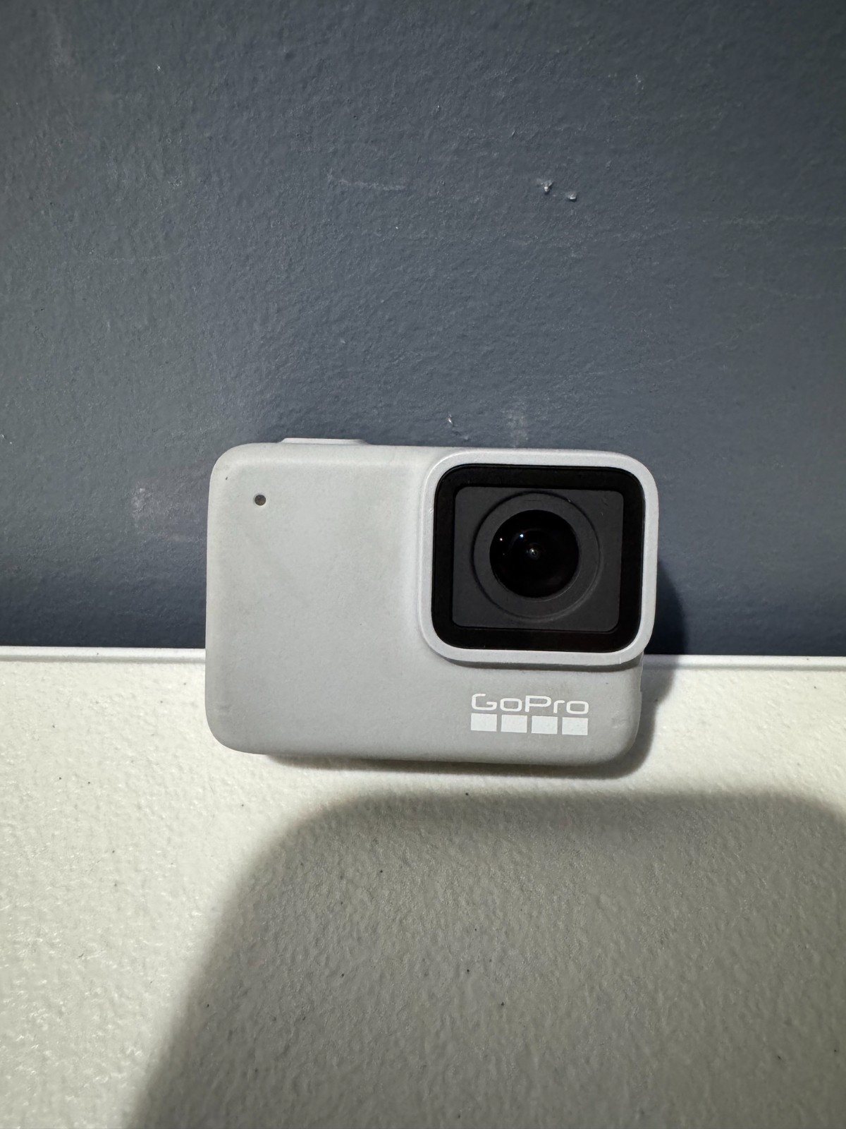 GoPro HERO7 Waterproof Digital Action Camera - White (CHDHB-601)