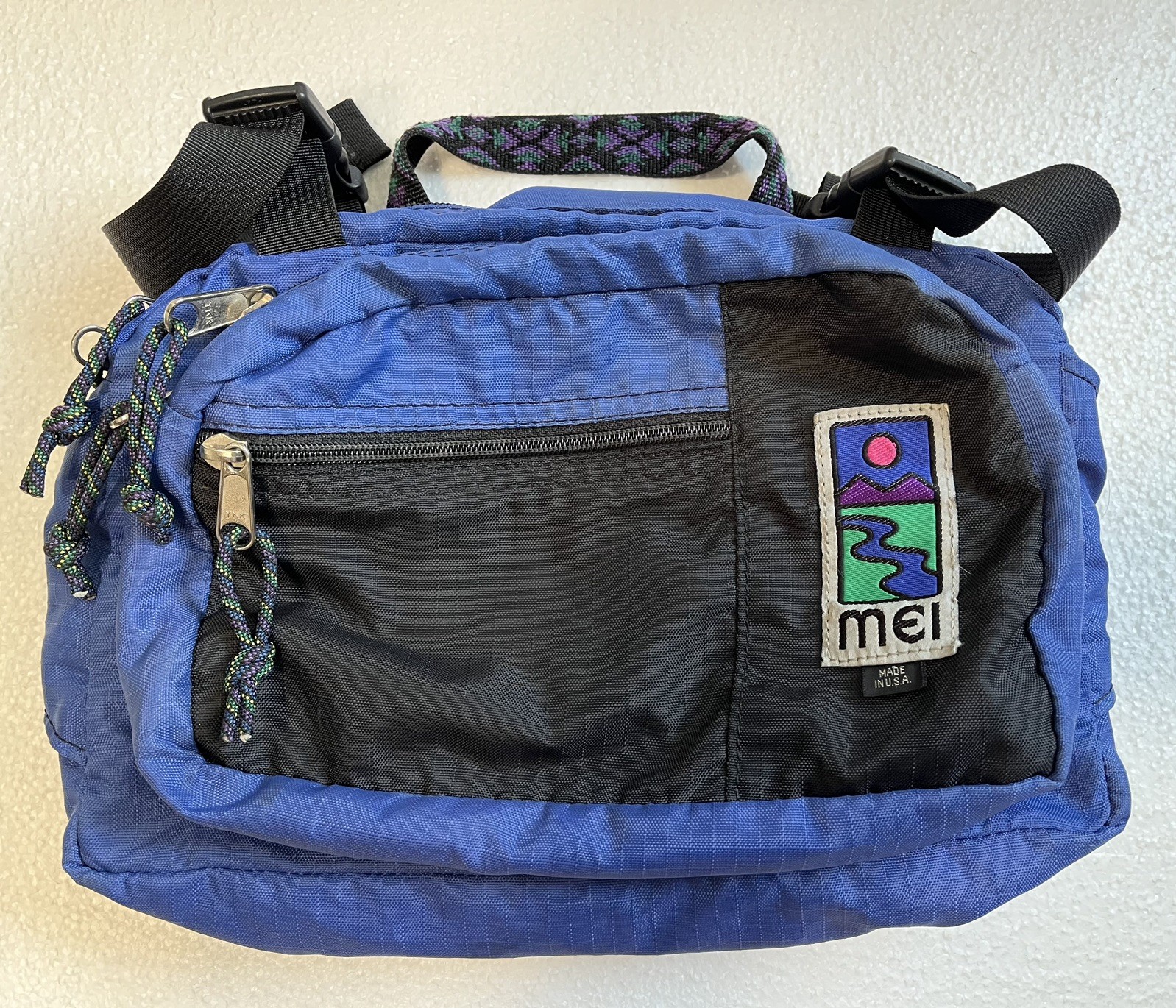 Vintage MEI Made in USA Waist Pack Fanny Pack Hip Bag Blue Black Outdoor Retro