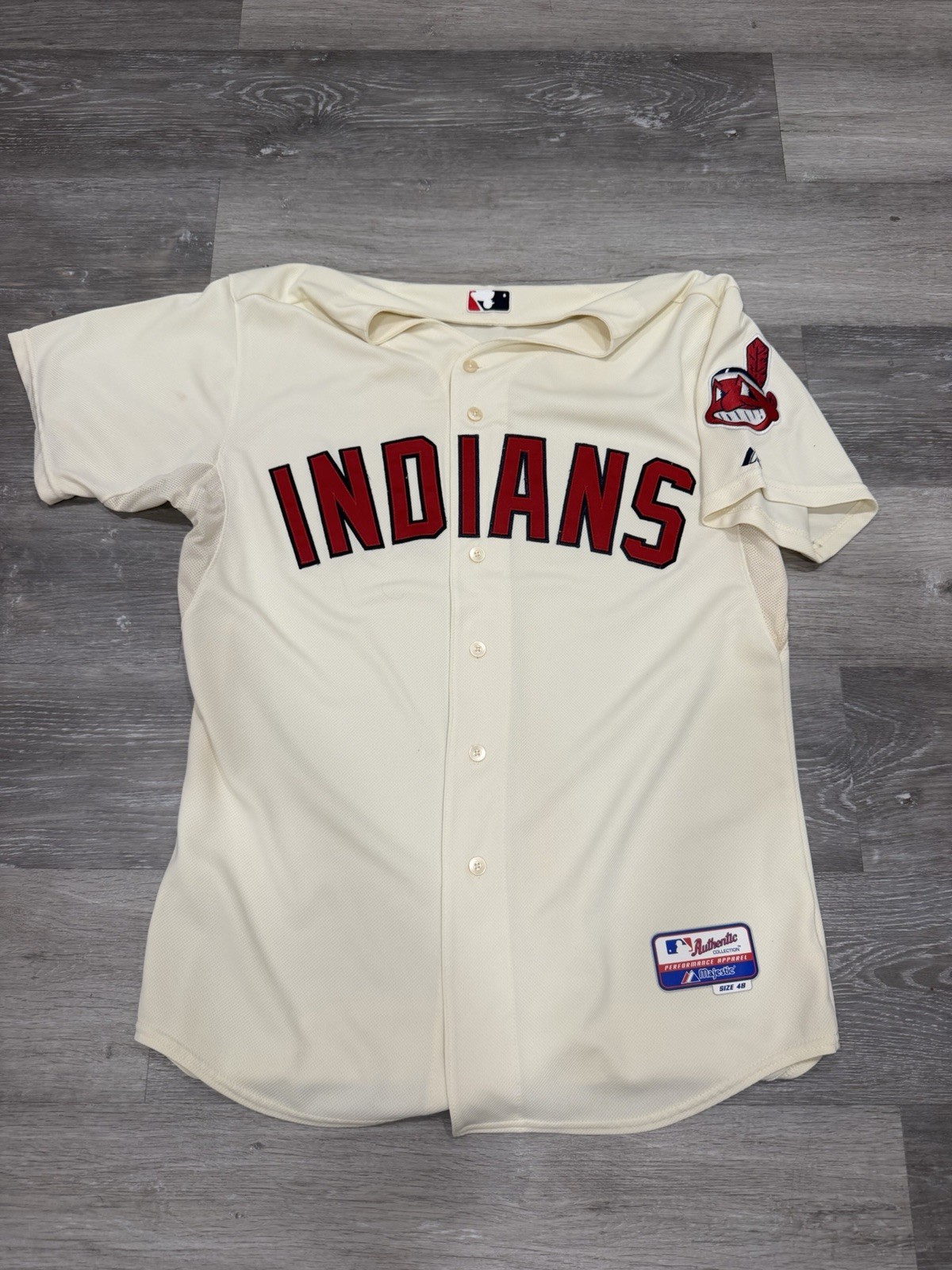 Vintage Majestic Athletic Cleveland Indians Cream Alternate Jersey Sz 48