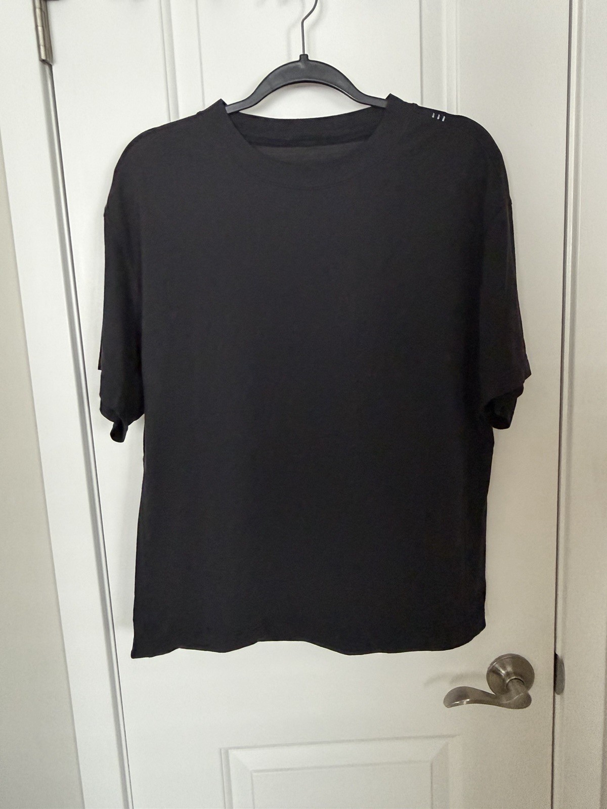 Lululemon Relaxed-Fit Training Short-Sleeve Black License To Train Men’s Medium
