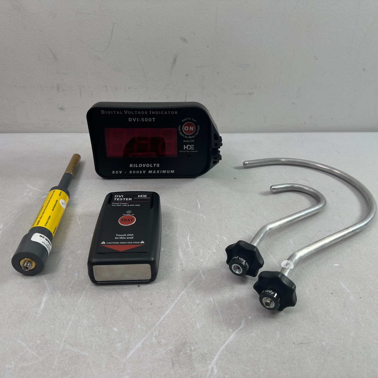 Greenlee Digital Voltage Indicator w/ Test Point 500kV, OH/UG Kit 2 DVI-500T/K02