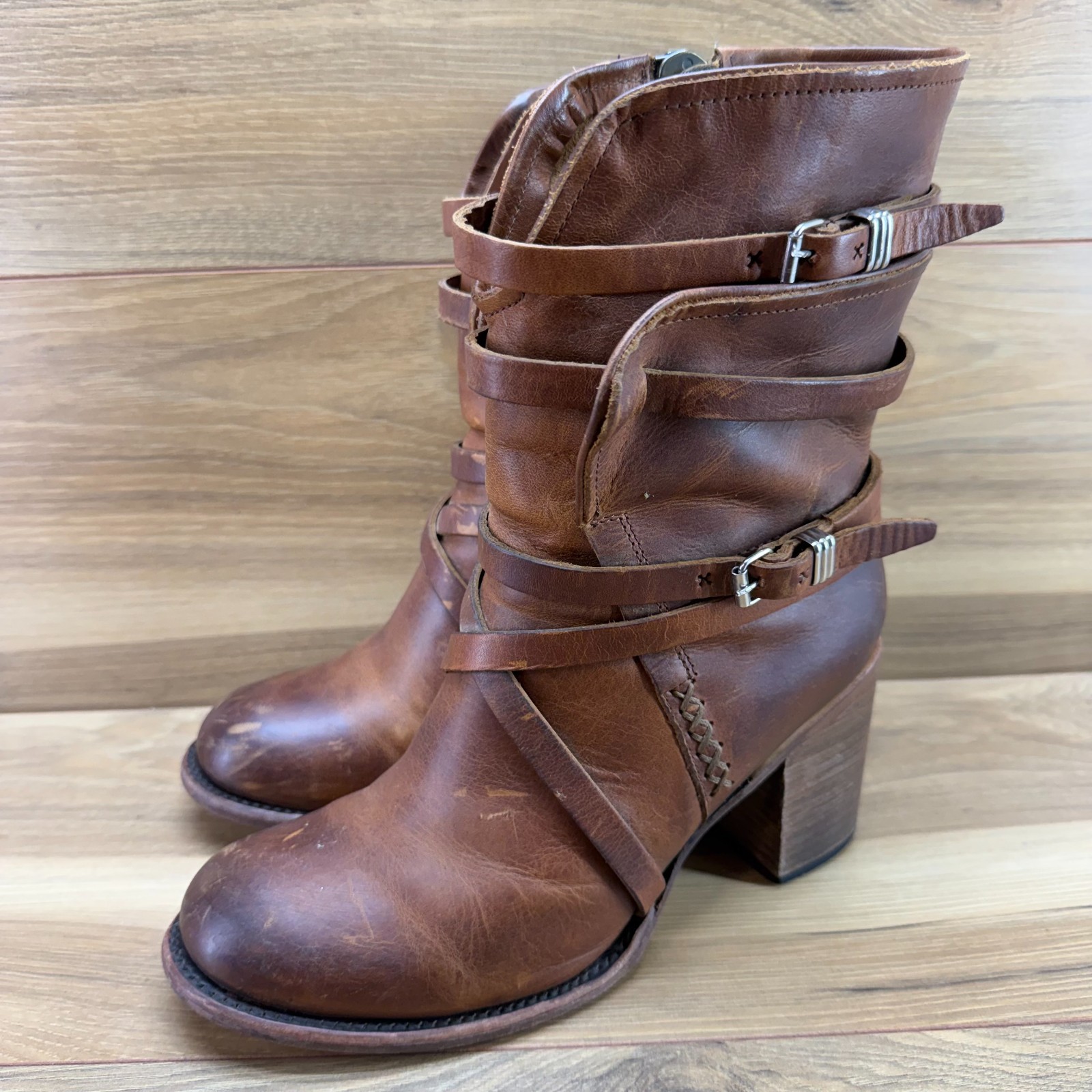 FREEBIRD Baker Mid Boot 9 Cognac Brown Leather Stacked Heel Festival Boho Zip FREEBIRD Baker Mid Boot 9 Cognac Brown Leather Stacked Heel Festival Boho Zip
