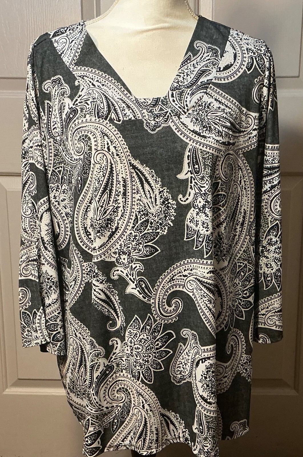 Women’s New Direction Top, Size XL Women’s New Direction Top, Size XL