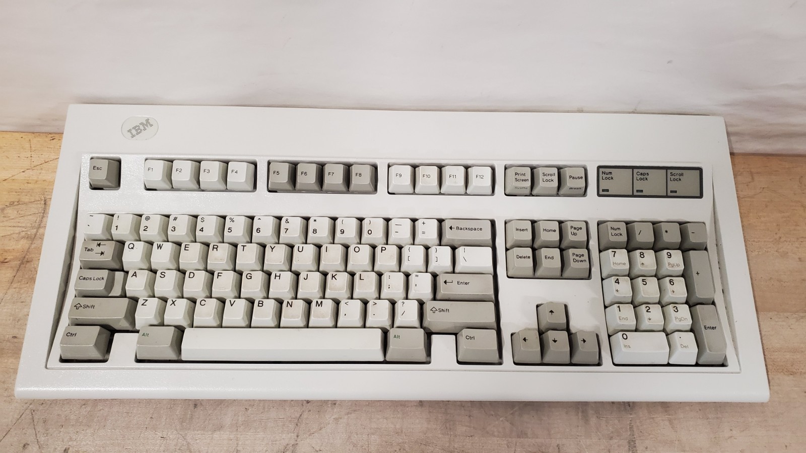 IBM 1391401 Model M Clicky Keyboard - All Keys Work, Decent Condition IBM 1391401 Model M Clicky Keyboard - All Keys Work, Decent Condition