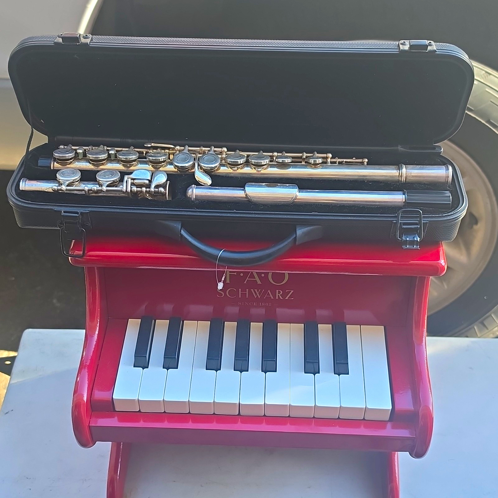 First Act Silver Concert Flute & F.A.O SCHWARZ Mini Piano First Act Silver Concert Flute & F.A.O SCHWARZ Mini Piano