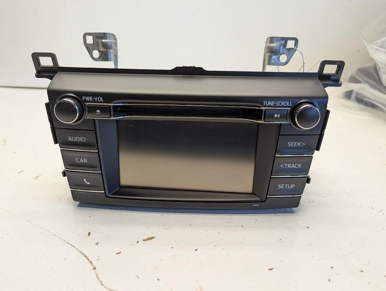 2016-2018 Toyota Rav4 Display & Receiver Radio ID 100581 OEM