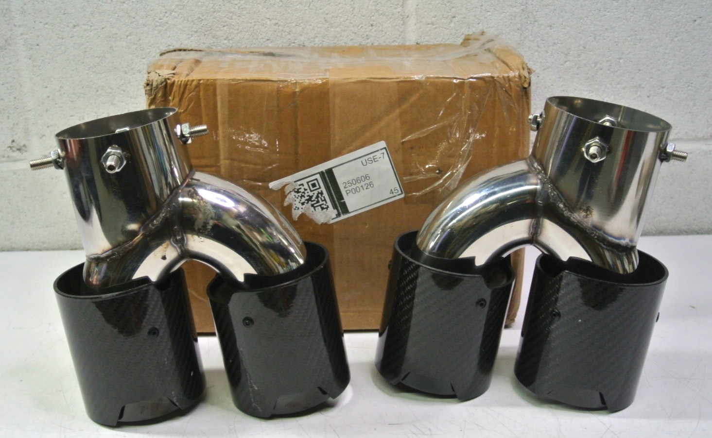 H Shape Universal Carbon Fiber Dual Car Exhaust Tip Muffler Pipe READ