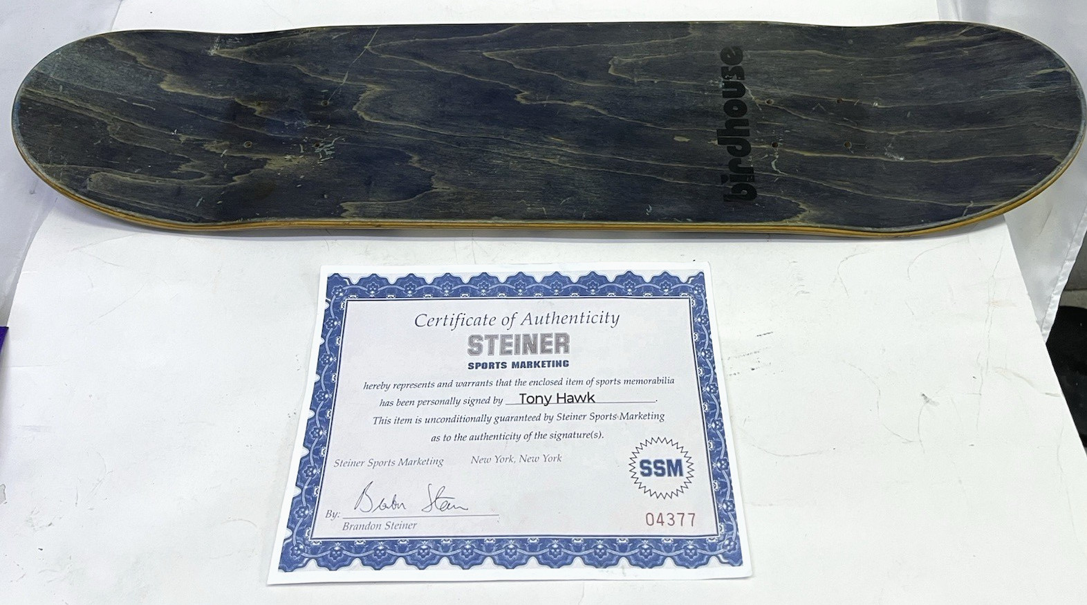TONY HAWK SIGNED BIRDHOUSE DECK 2012 BONES SKATEBOARD VINTAGE PRO SKATER TONY HAWK SIGNED BIRDHOUSE DECK 2012 BONES SKATEBOARD VINTAGE PRO SKATER