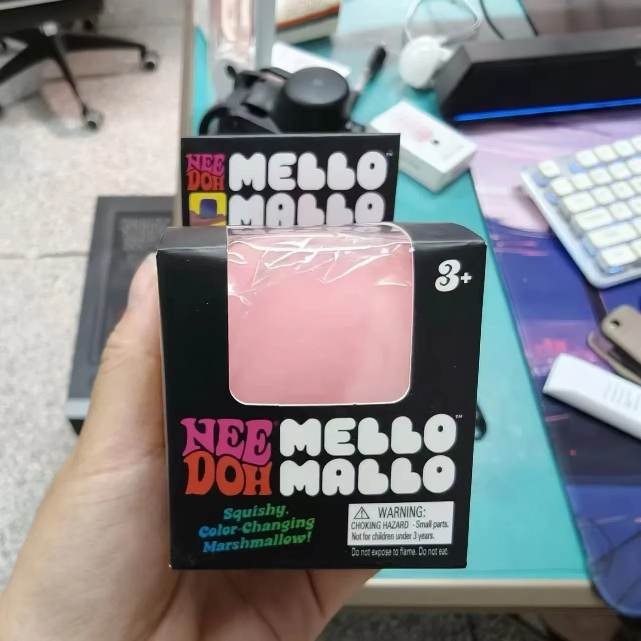 Pink Color Changing NeeDoh Slow Rebound Squishy Stress Relief Decompression Pink Color Changing NeeDoh Slow Rebound Squishy Stress Relief Decompression