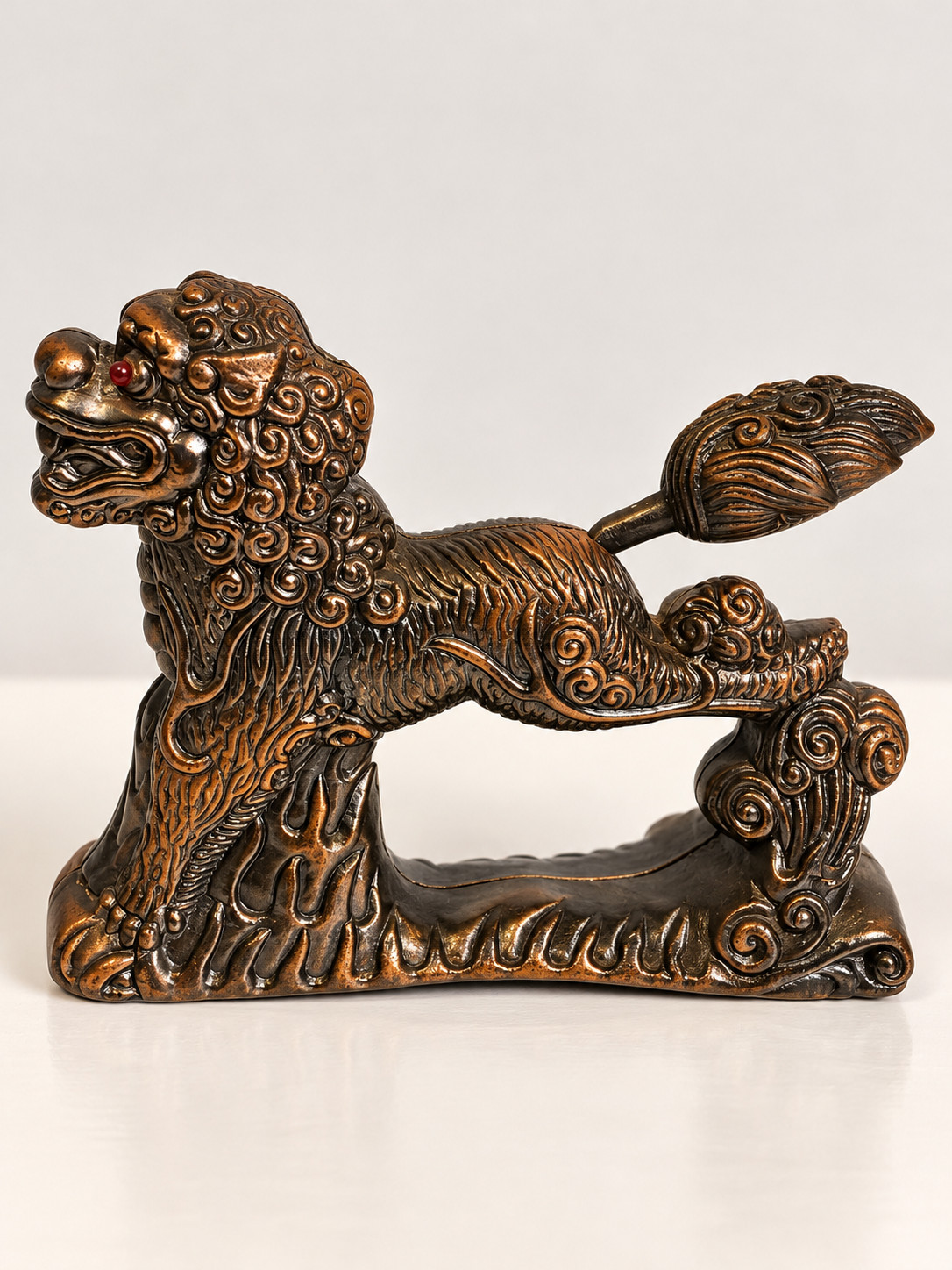 Vintage Style Chinese Foo Dog Lion Figural Table Lighter Ornate Metal Decor