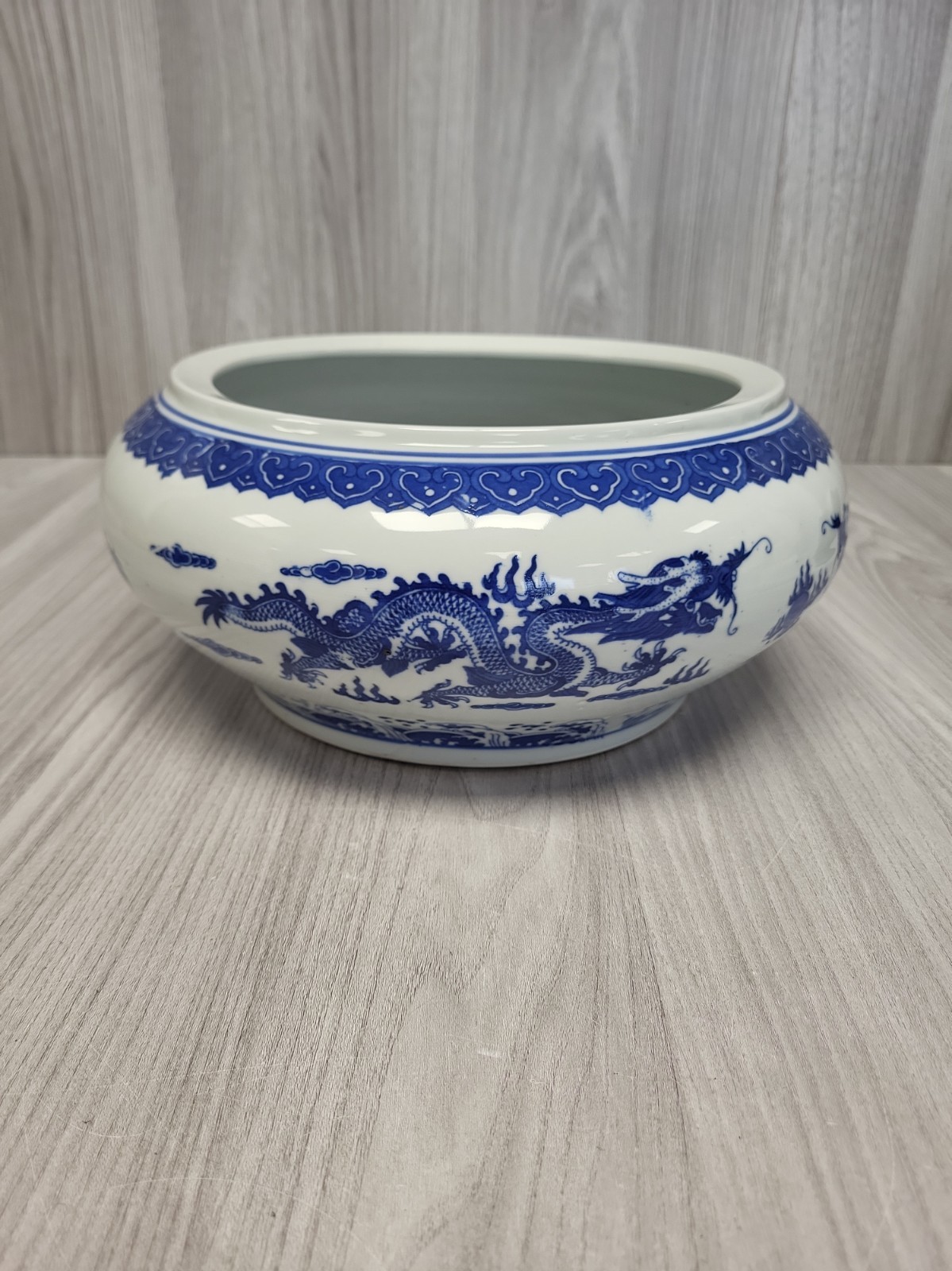 Vintage Chinese Dragon White & Blue Round Porcelain Planter Decorative Bowl.PS Vintage Chinese Dragon White & Blue Round Porcelain Planter Decorative Bowl.PS