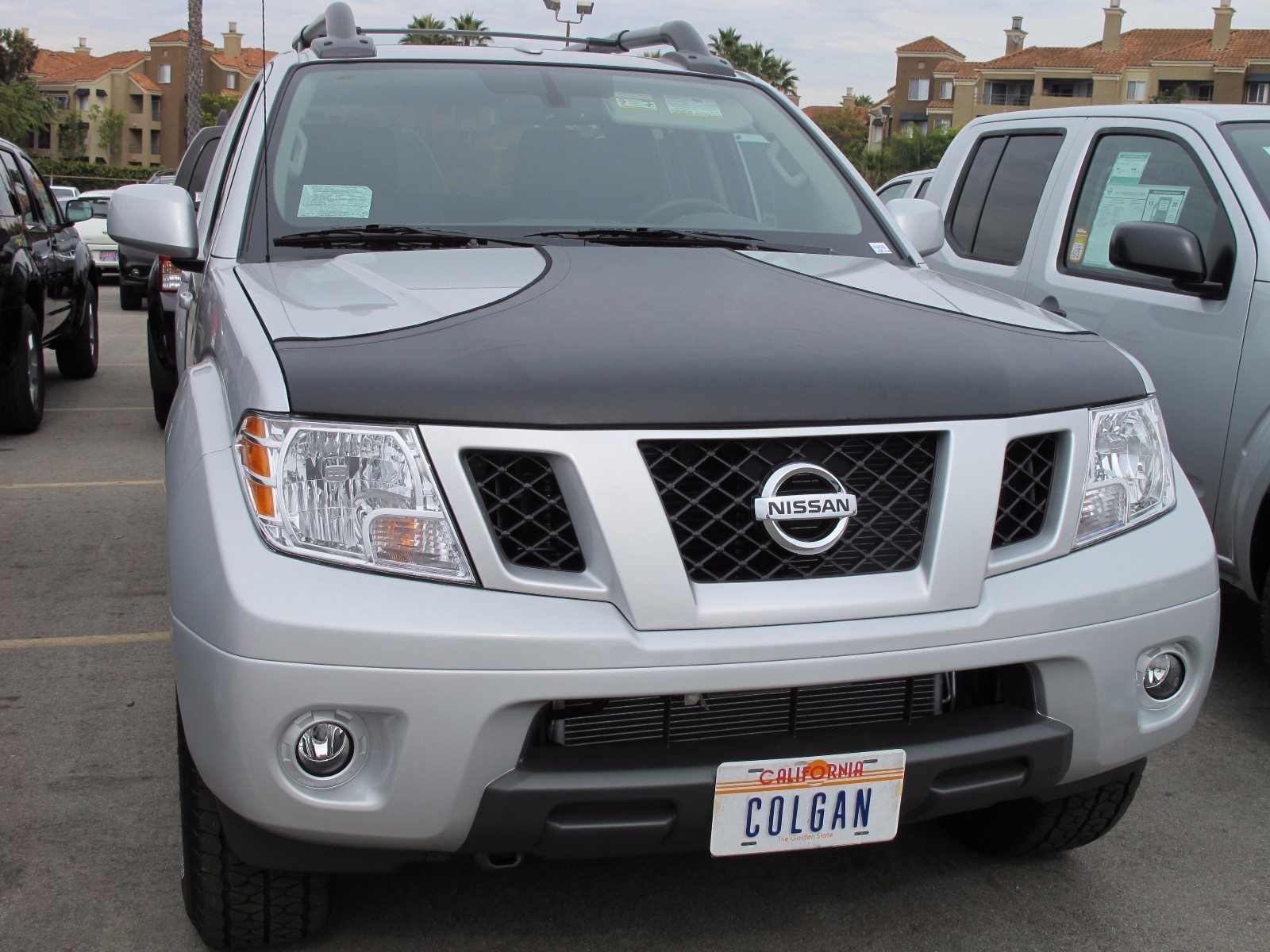 Colgan Custom T-Style Hood Bra Mask Fits Nissan Frontier 2009-2021 09-21