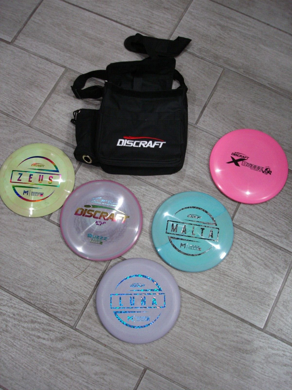 NEW 5-Set Discraft w/Carry Case- ZEUS, MALTA, PAUL McBETH BUZZ, BUZZ, LUNA NEW 5-Set Discraft w/Carry Case- ZEUS, MALTA, PAUL McBETH BUZZ, BUZZ, LUNA