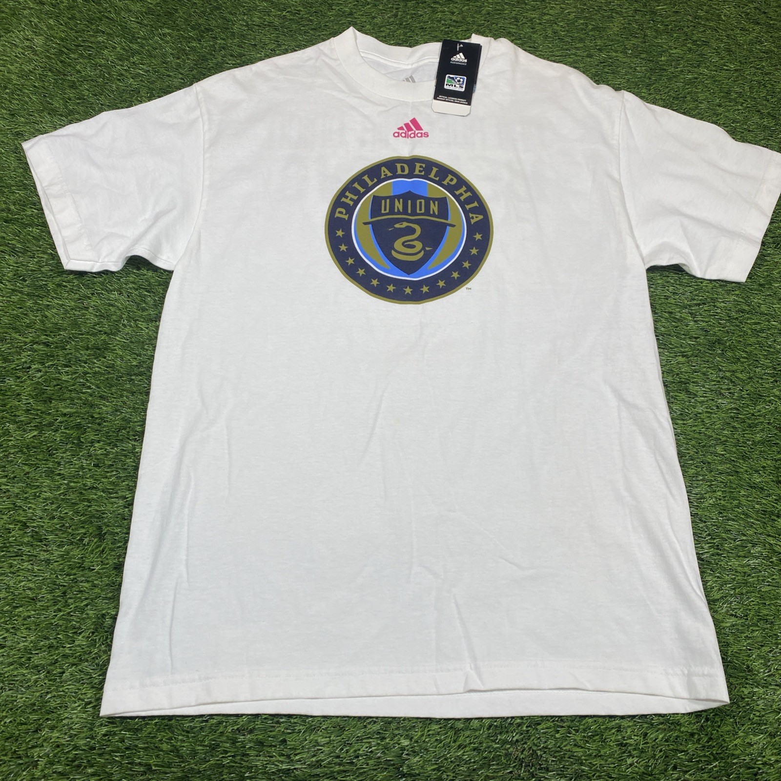 Philadelphia Union Soccer Adidas Shirt Mens Large Breast Cancer MLS NWT DEFECT* Philadelphia Union Soccer Adidas Shirt Mens Large Breast Cancer MLS NWT DEFECT*