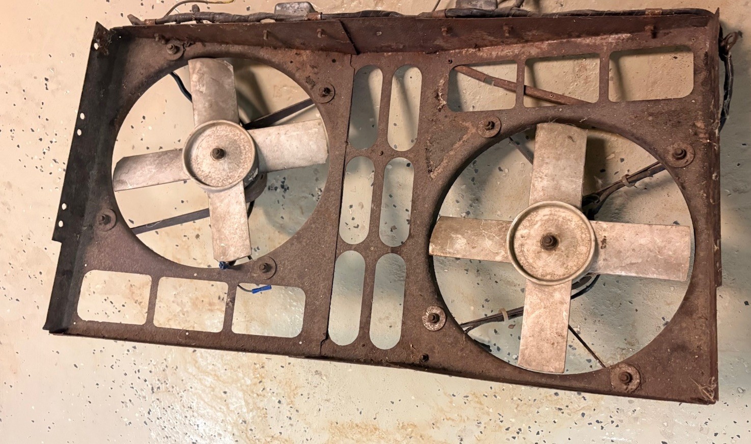 Jaguar XKE E type V12 Fan Shroud, with fans relays & wiring- Original not Repro Jaguar XKE E type V12 Fan Shroud, with fans relays & wiring- Original not Repro