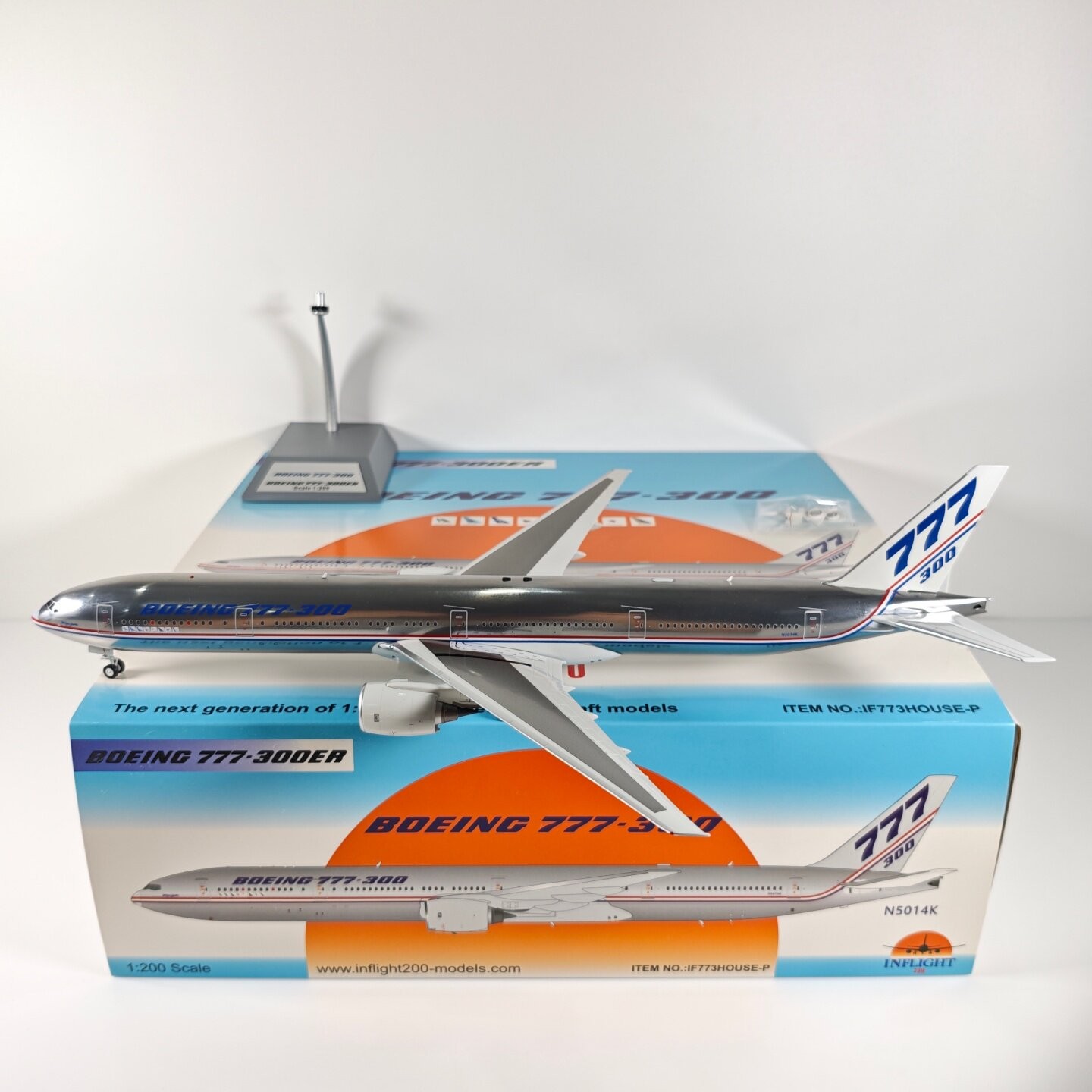 Inflight IF773HOUSE-P 1:200 Boeing B777-300 N5014K Alloy Car Model