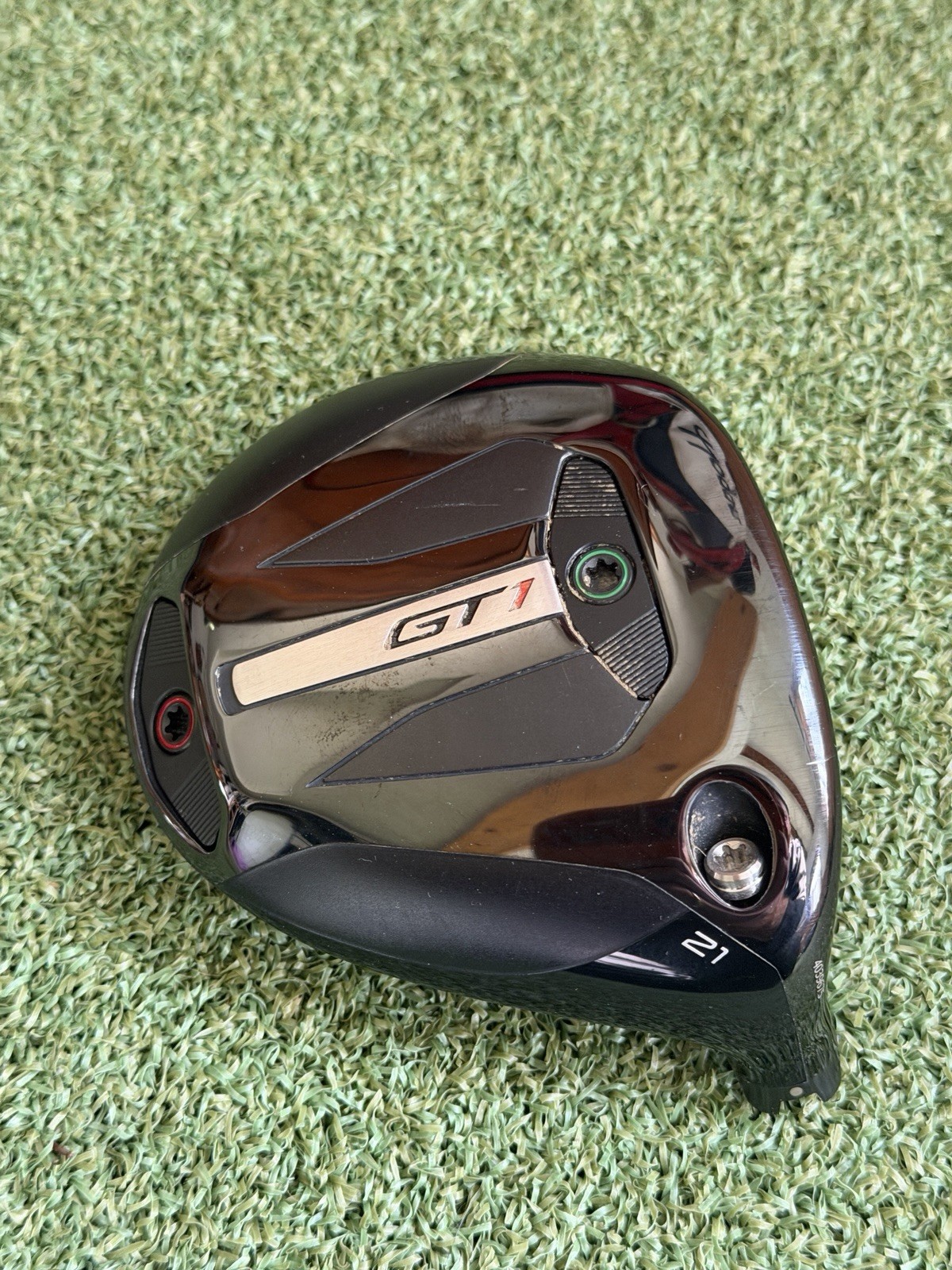 Titleist GT1 21° RH 7 Wood club head only w/headcover