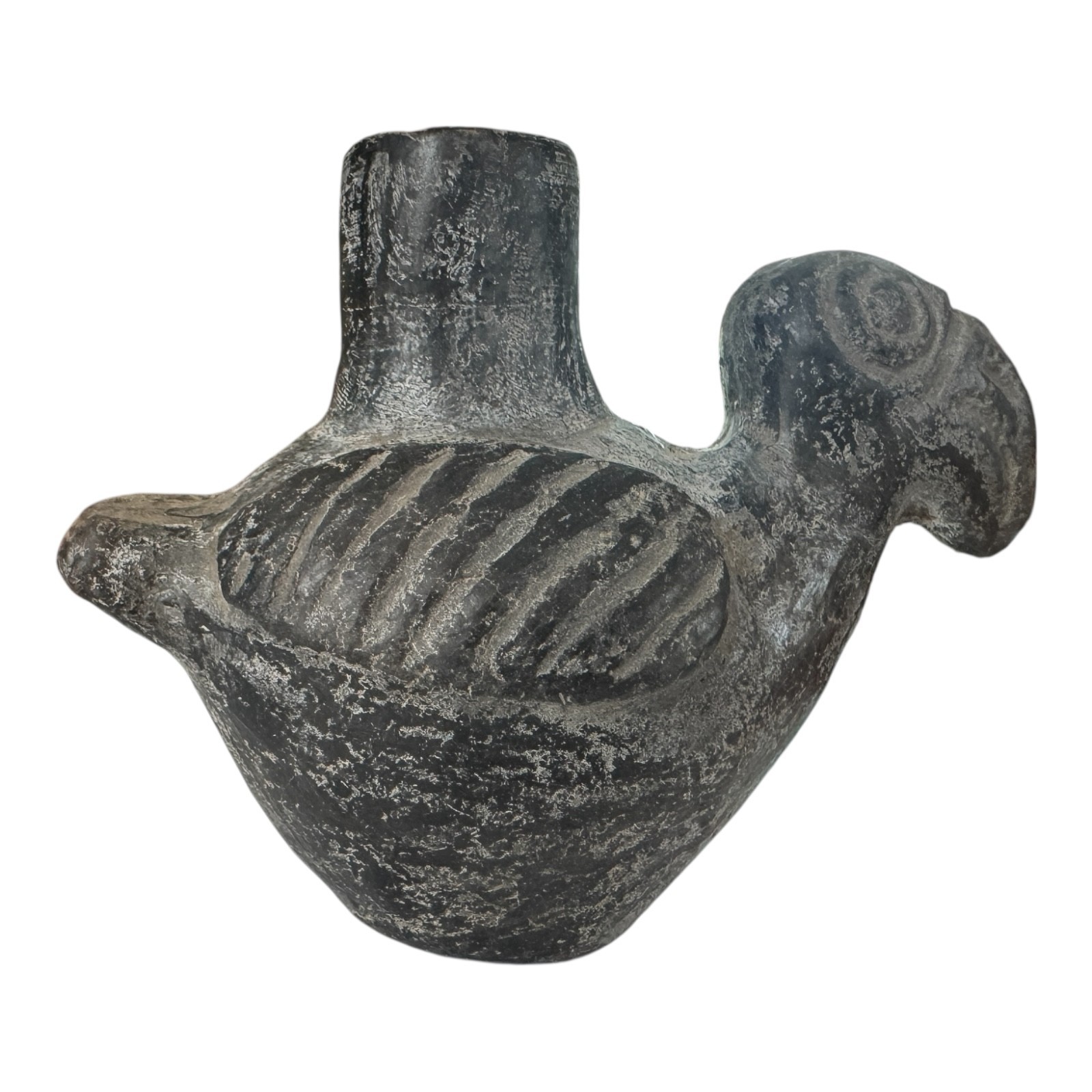Antique Pre-Columbian Peruvian Chimú Blackware Stirrup-Spout Bird Effigy Vessel Antique Pre-Columbian Peruvian Chimú Blackware Stirrup-Spout Bird Effigy Vessel