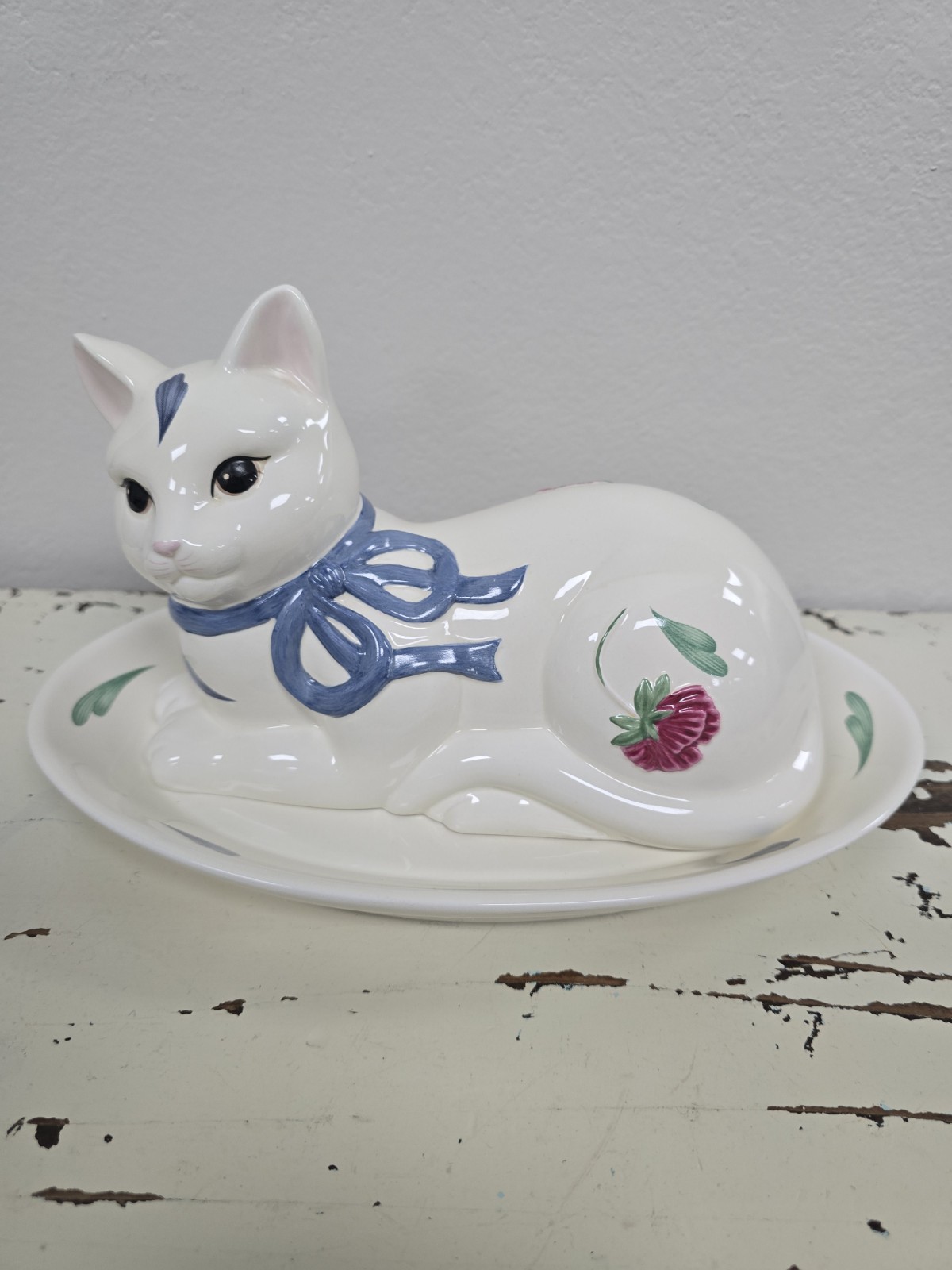 Lenox Poppies on Blue Kitten Covered Butter Dish Barnyard Collection. VTG