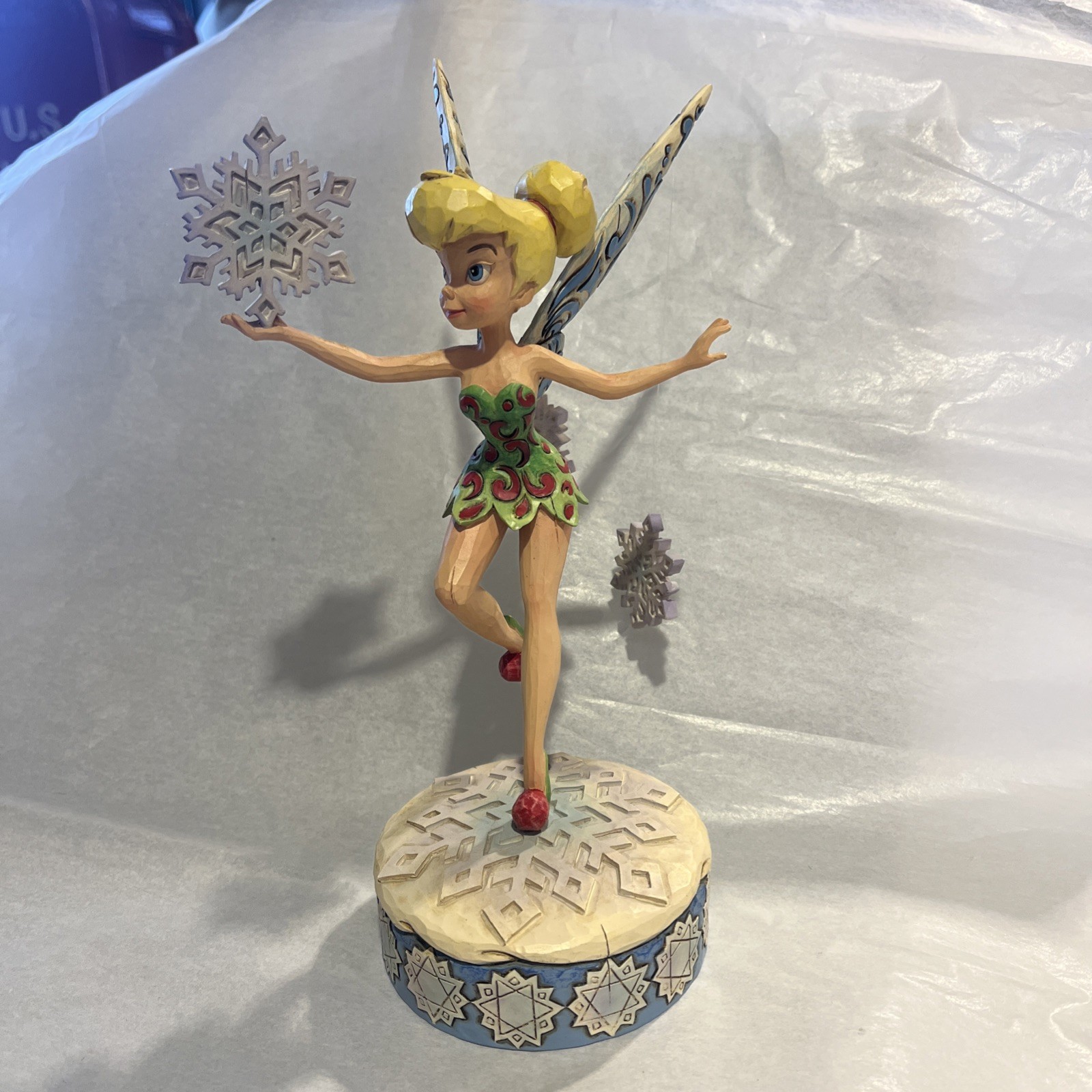 Enesco Disney Showcase Peter Pan Tinker Bell Winter Wonderland Figurine, 7-9.9in Enesco Disney Showcase Peter Pan Tinker Bell Winter Wonderland Figurine, 7-9.9in